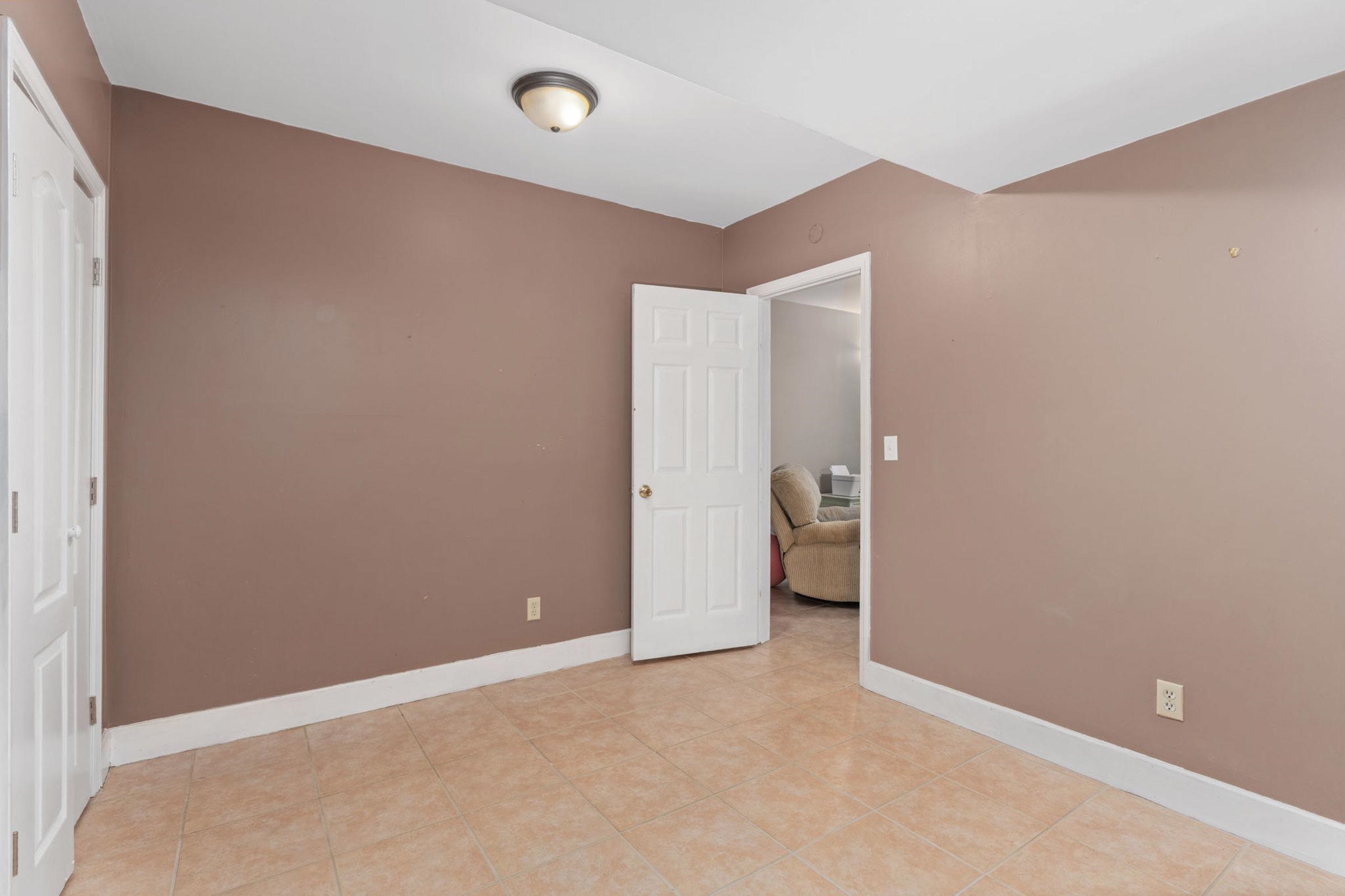 1621 MORGAN DRIVE