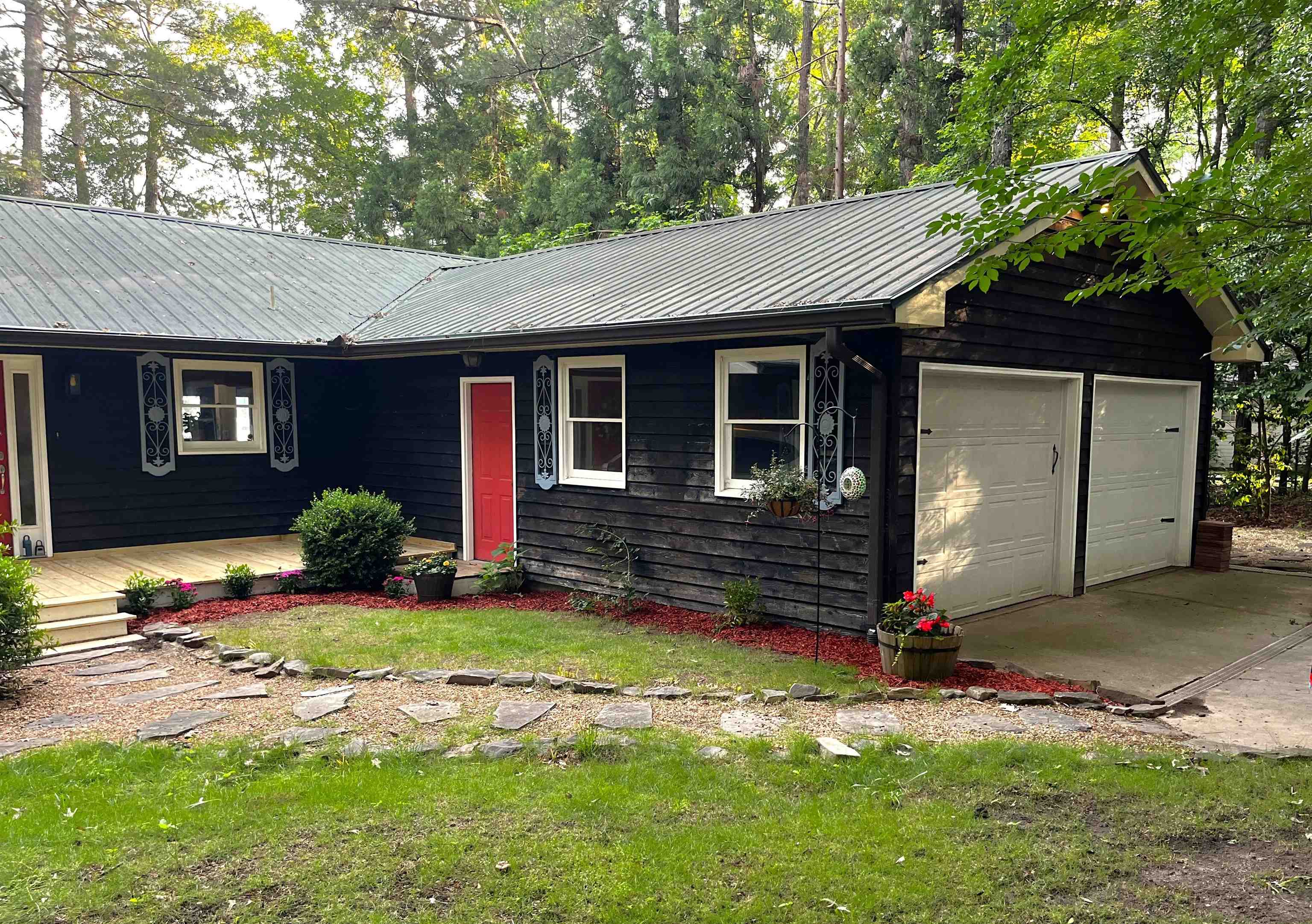 1621 MORGAN DRIVE