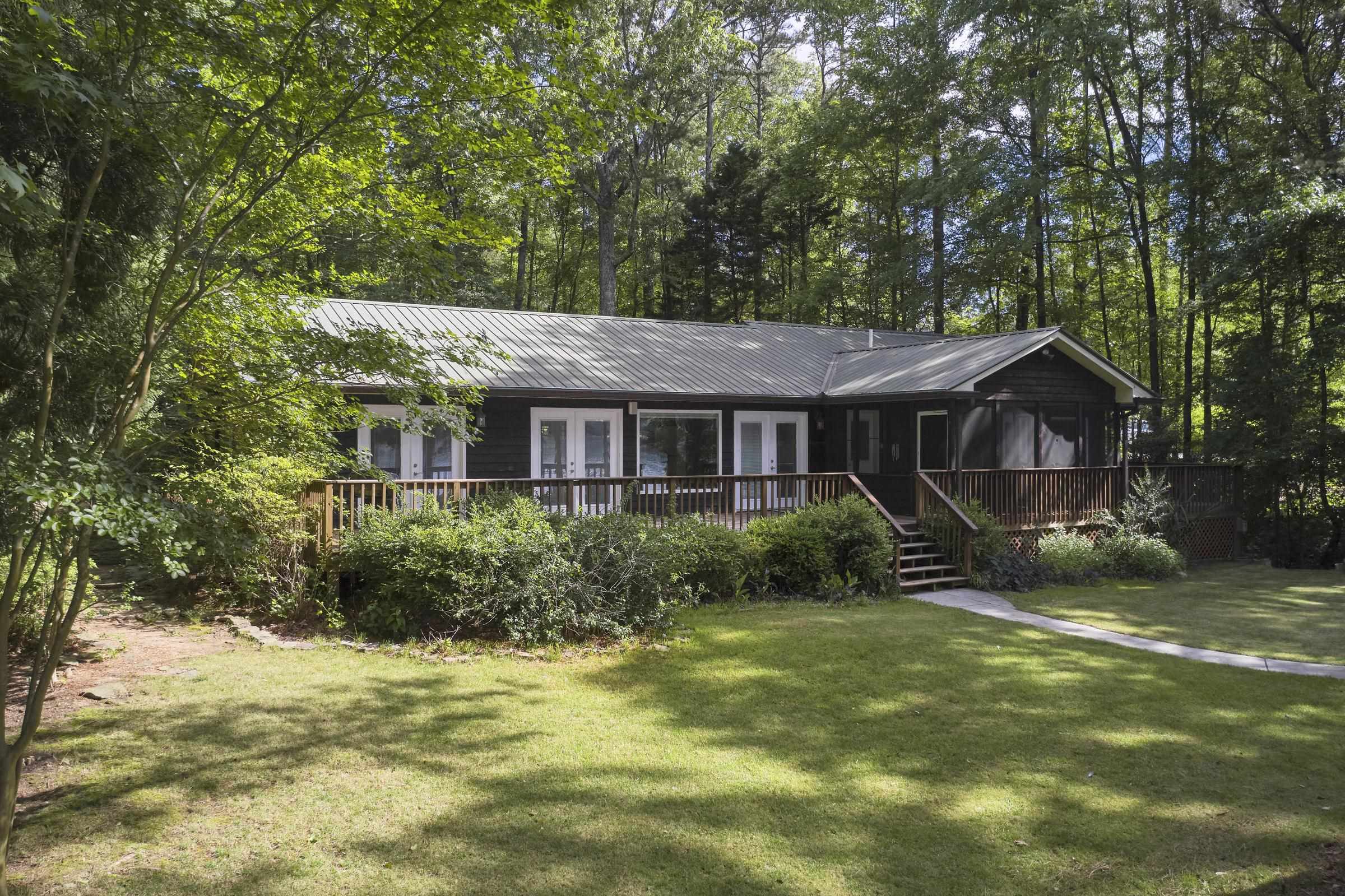 1621 MORGAN DRIVE