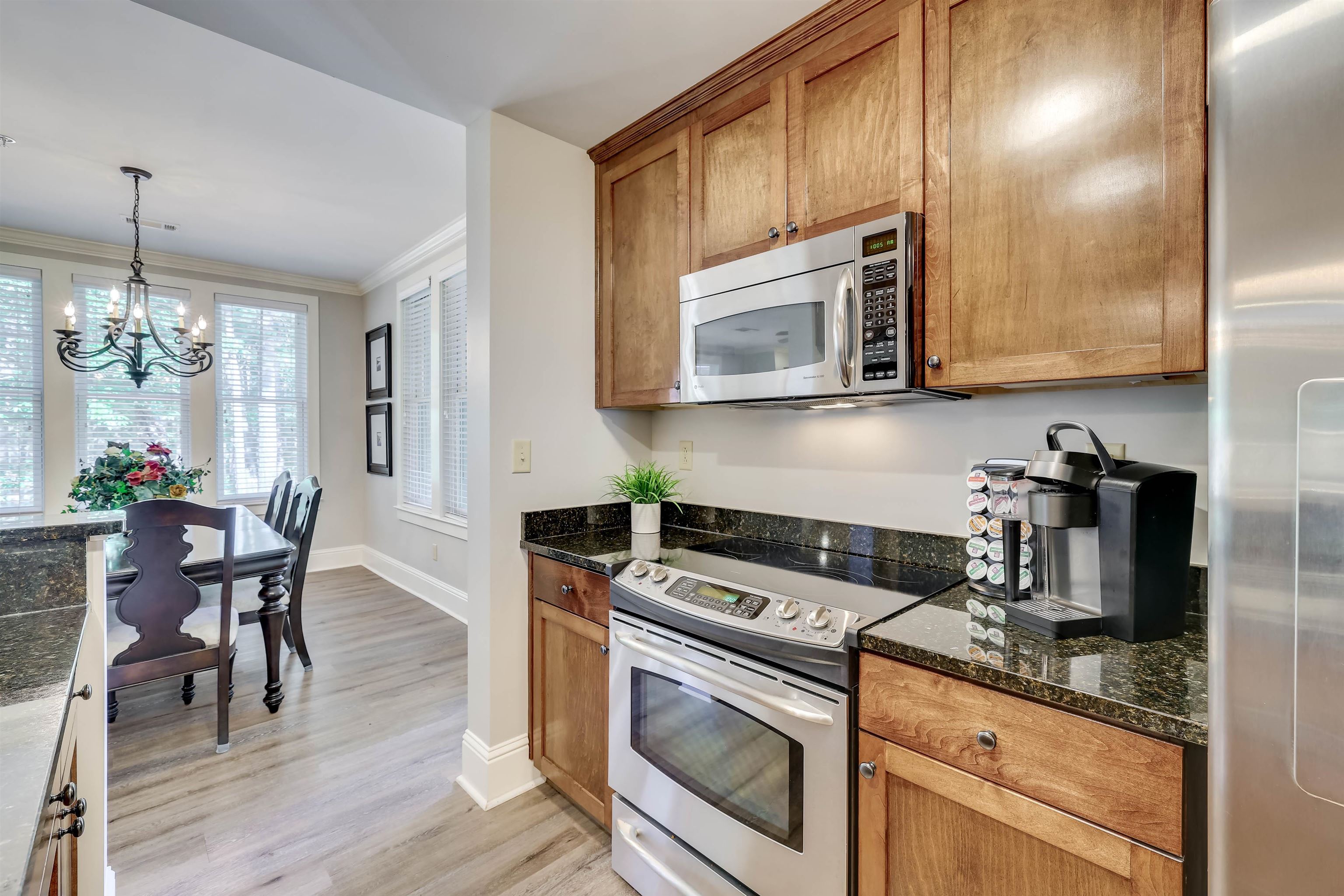 1010 D PORTAGE TRAIL