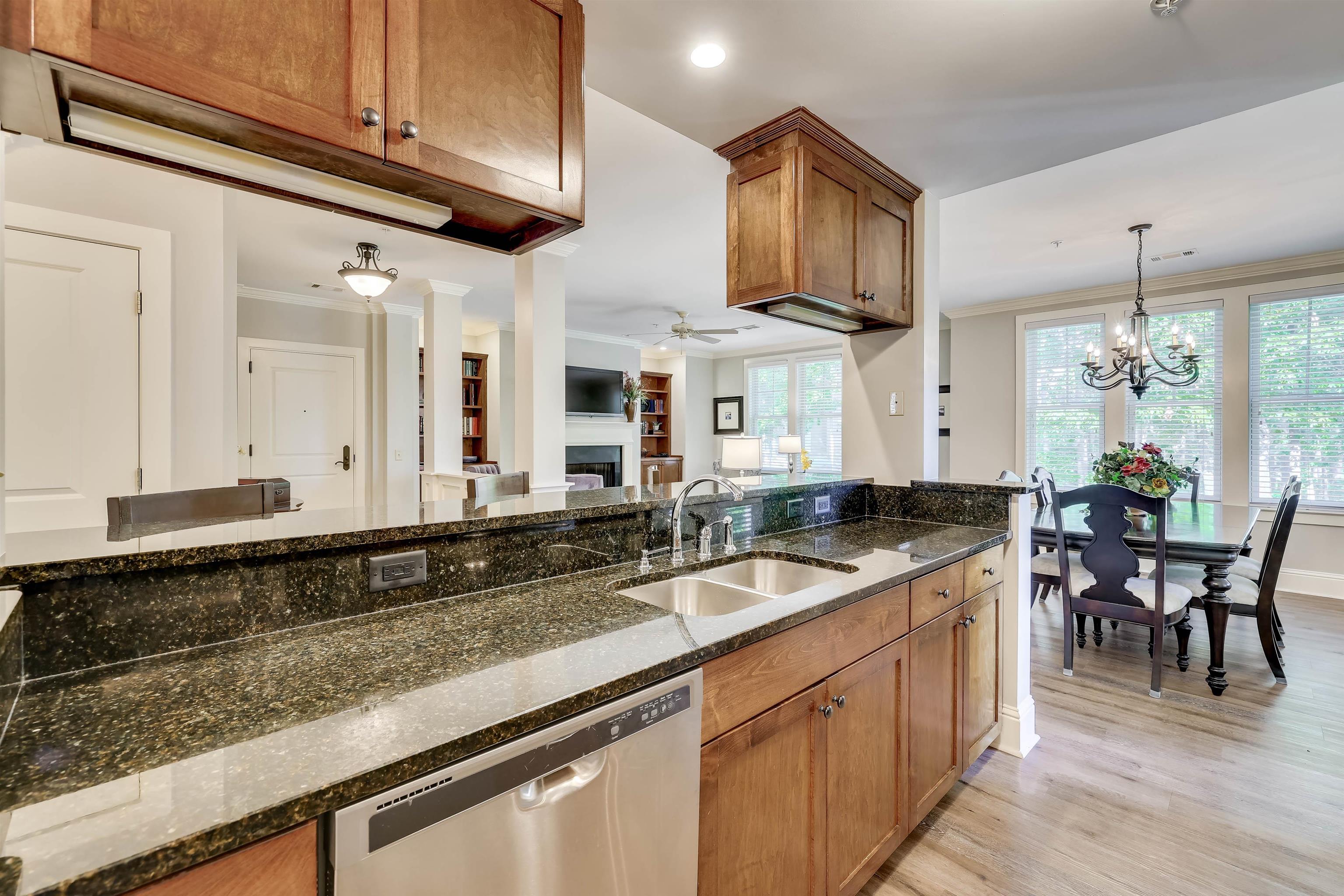 1010 D PORTAGE TRAIL
