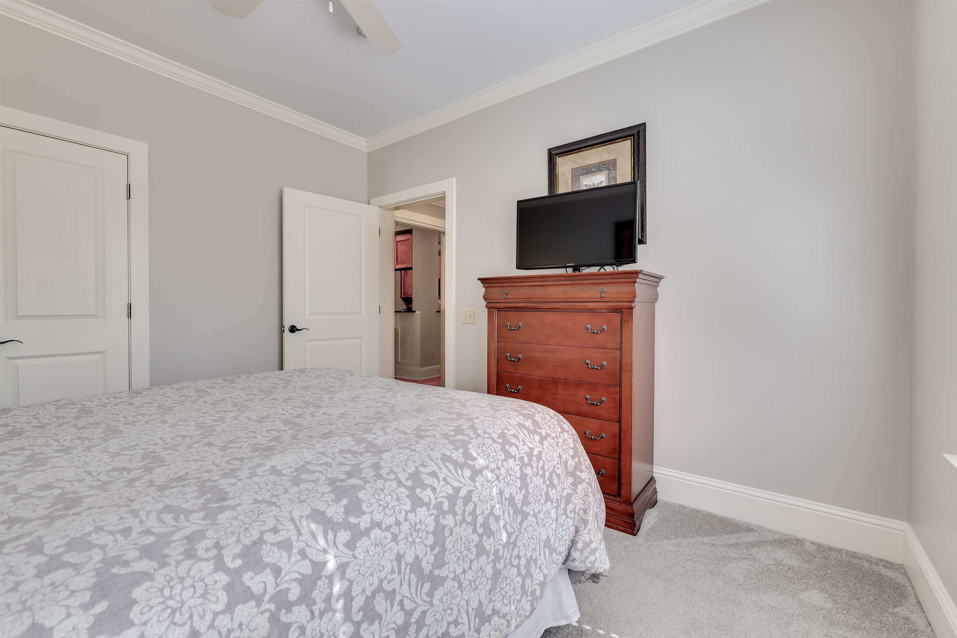 1010 D PORTAGE TRAIL