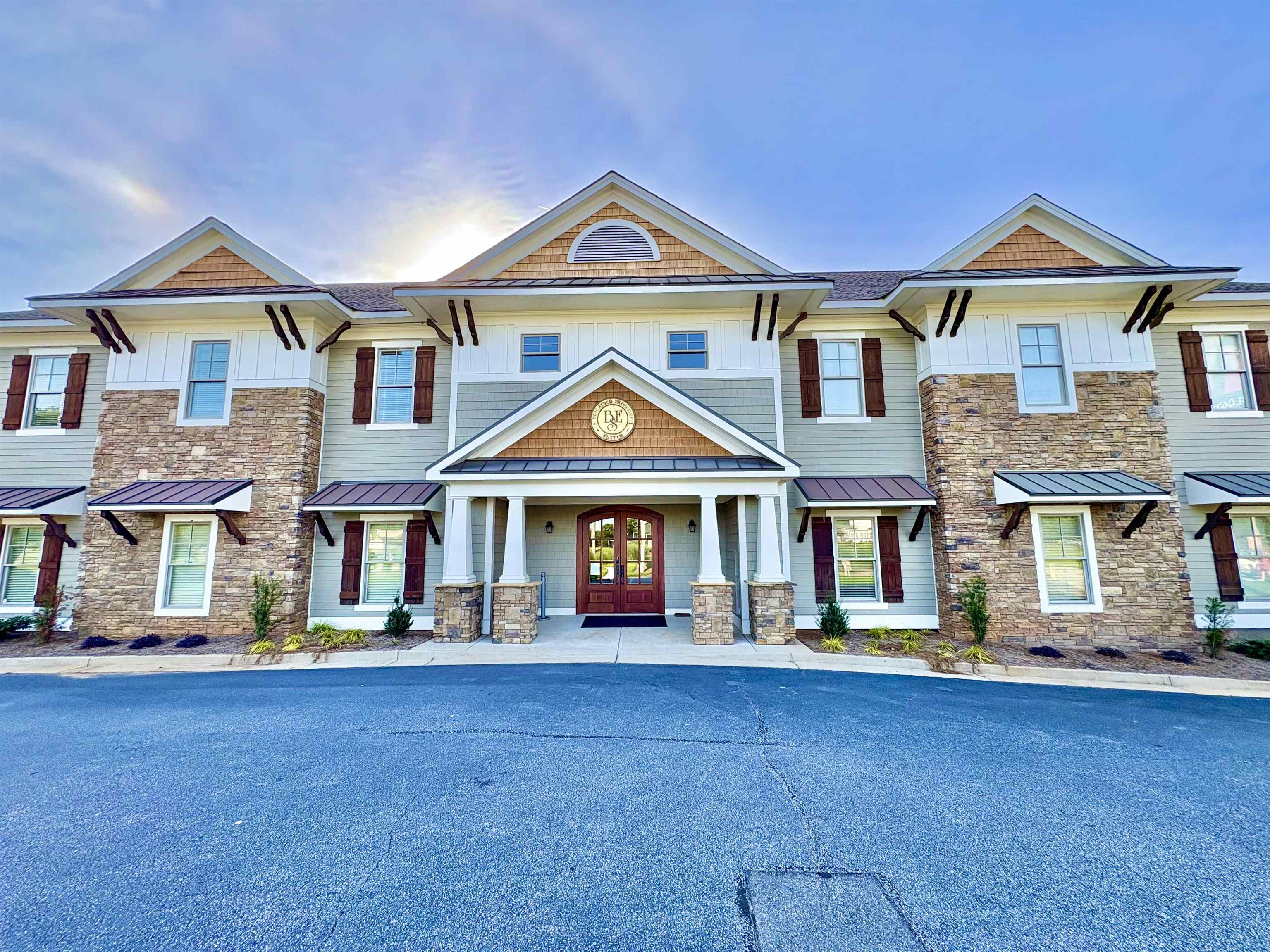 1129 LAKE OCONEE PARKWAY Unit: Suite 104