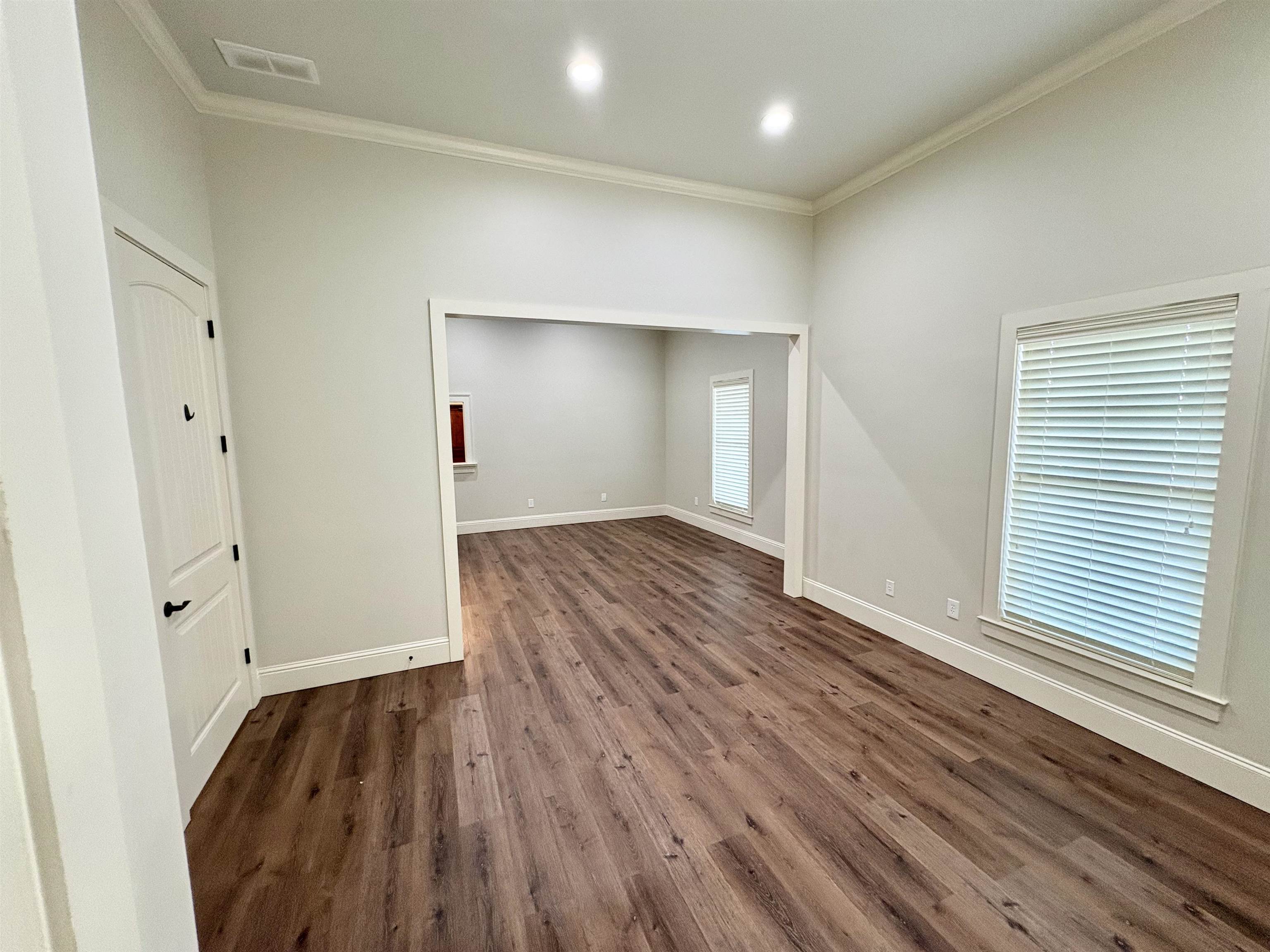 1129 LAKE OCONEE PARKWAY Unit: Suite 104