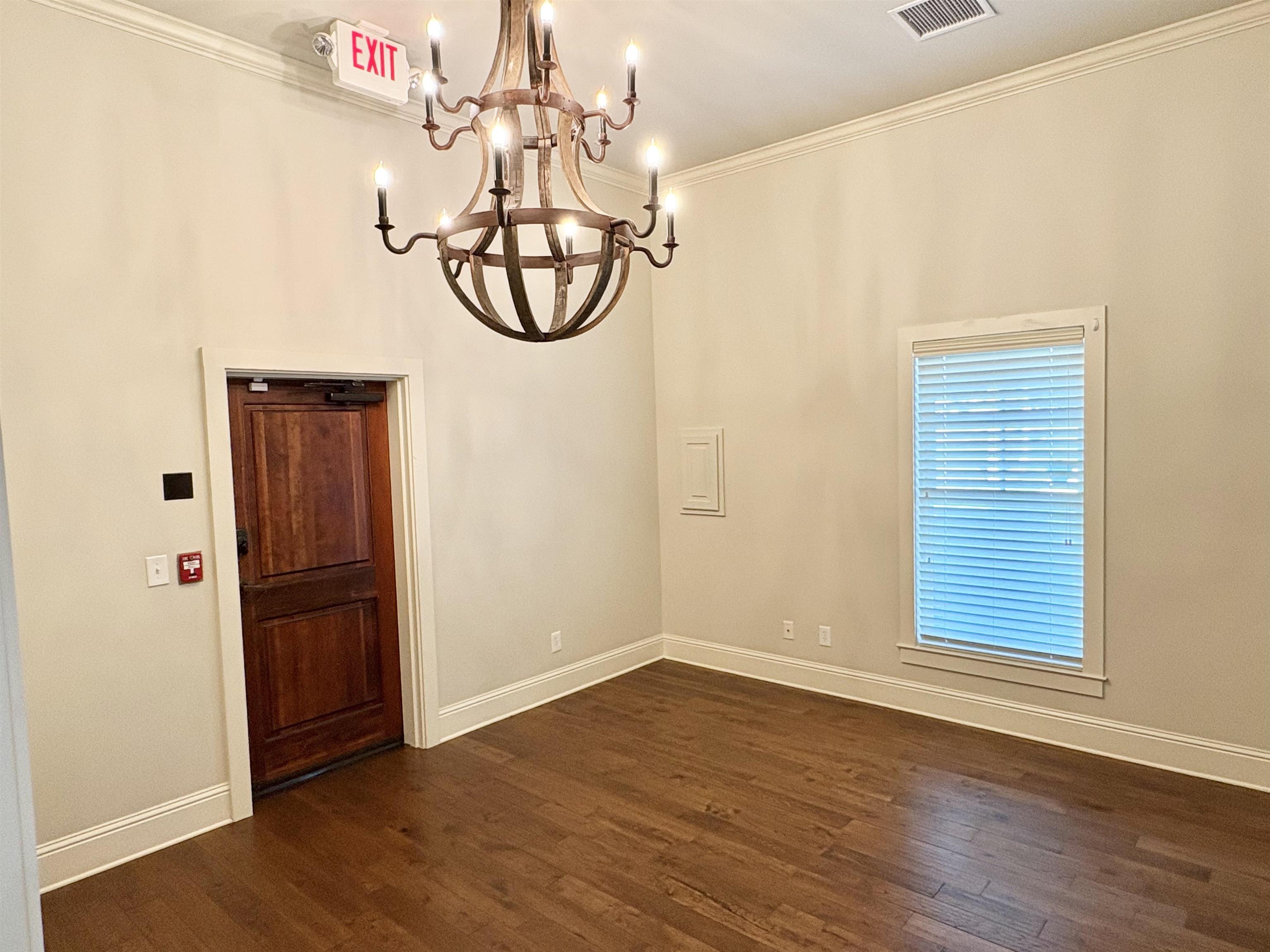 1129 LAKE OCONEE PARKWAY Unit: Suite 104