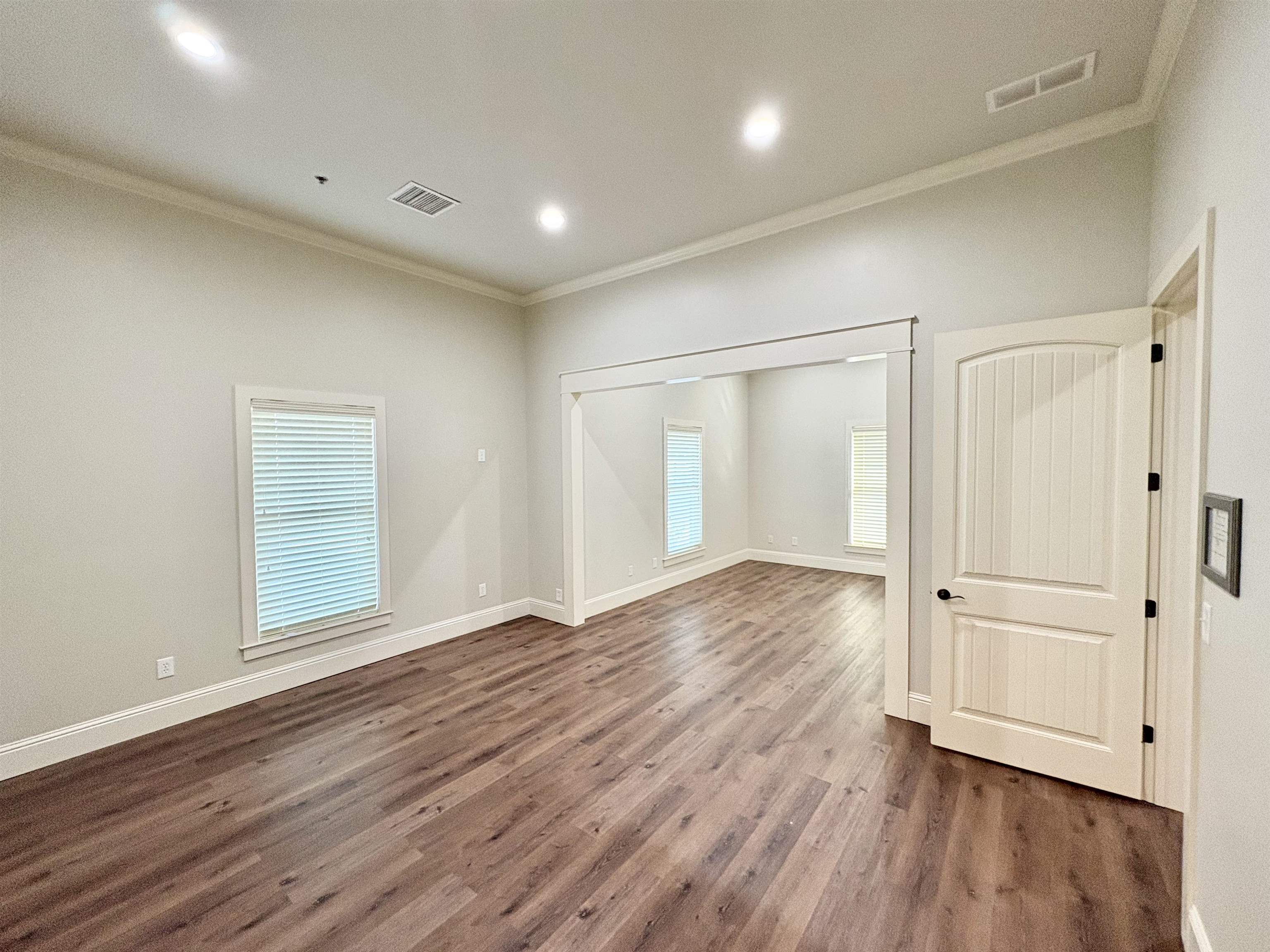 1129 LAKE OCONEE PARKWAY Unit: Suite 104
