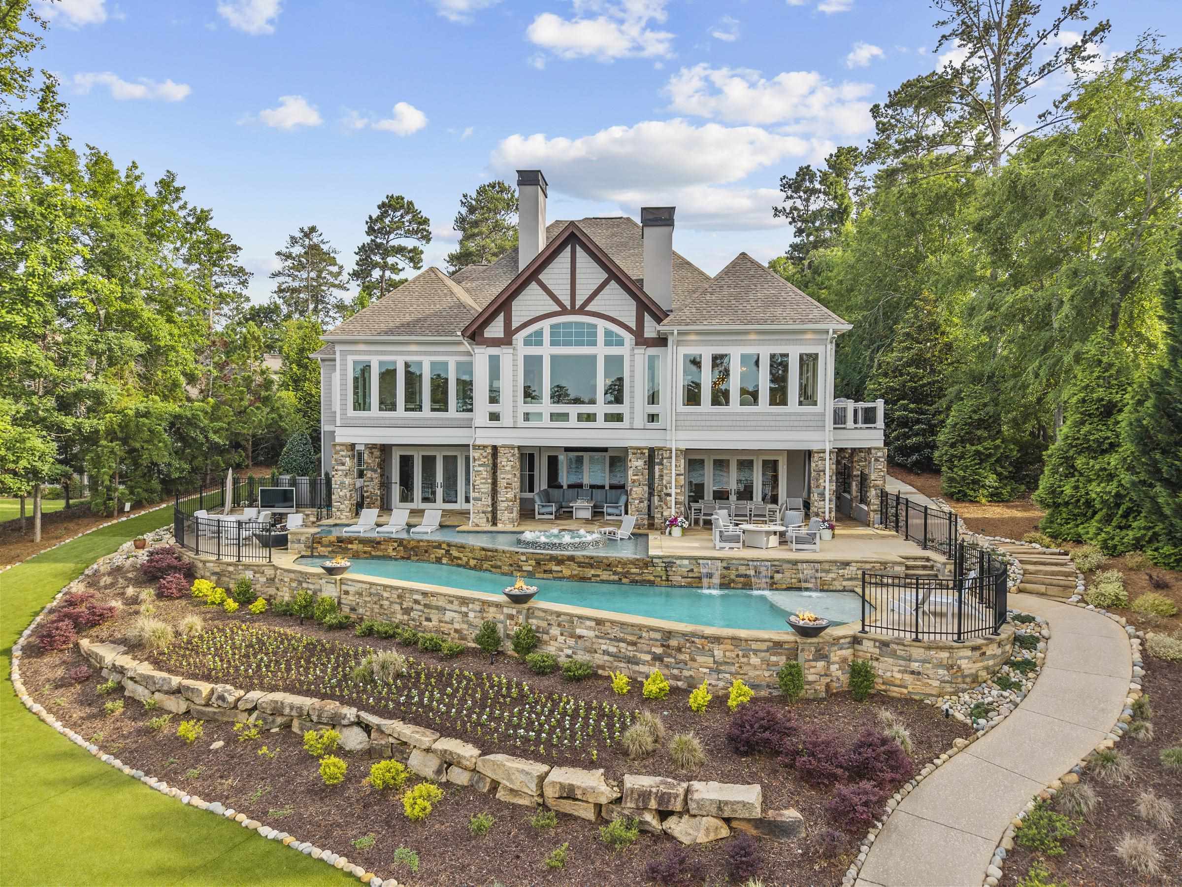 1461 NORTH SHORE DRIVE