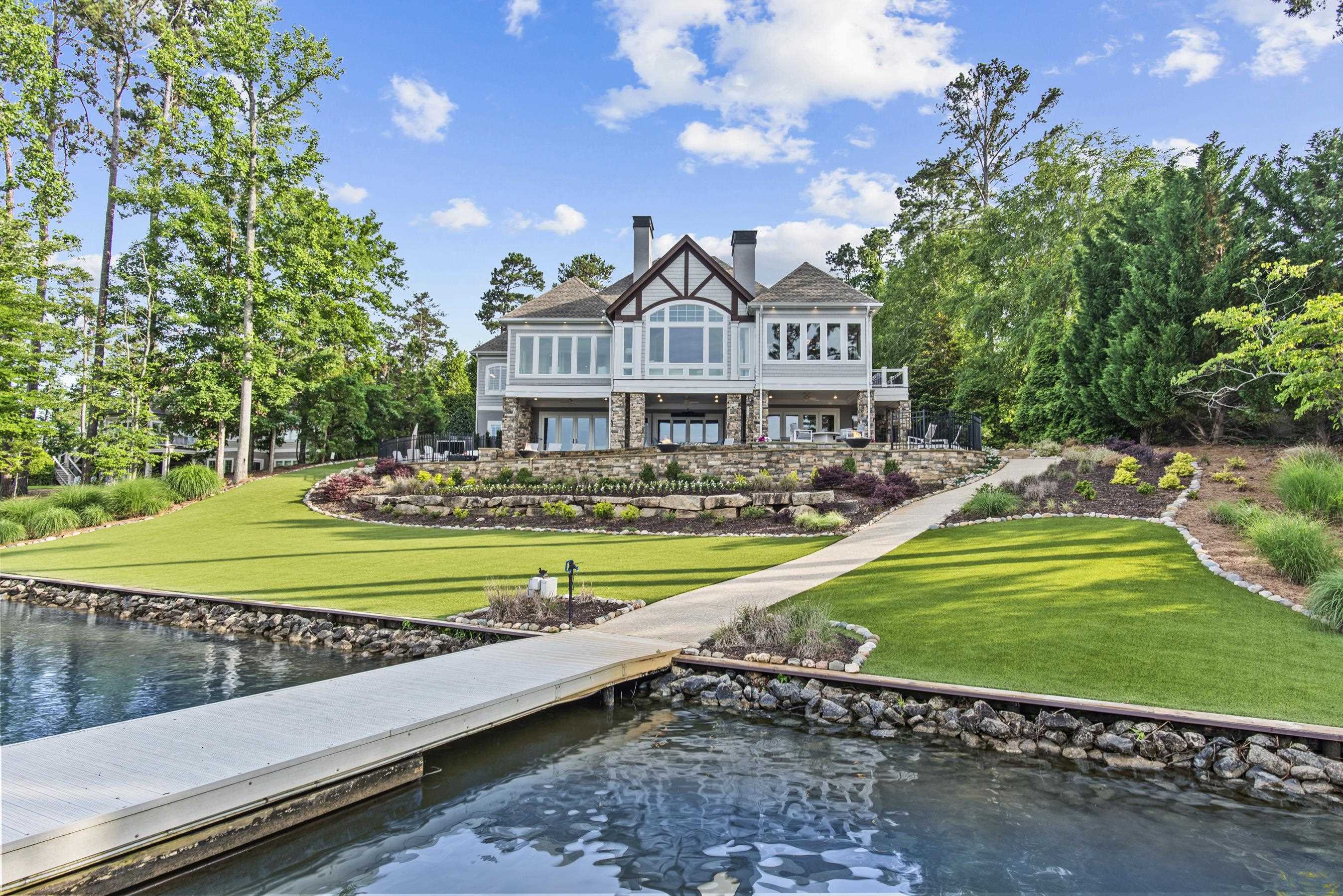 1461 NORTH SHORE DRIVE
