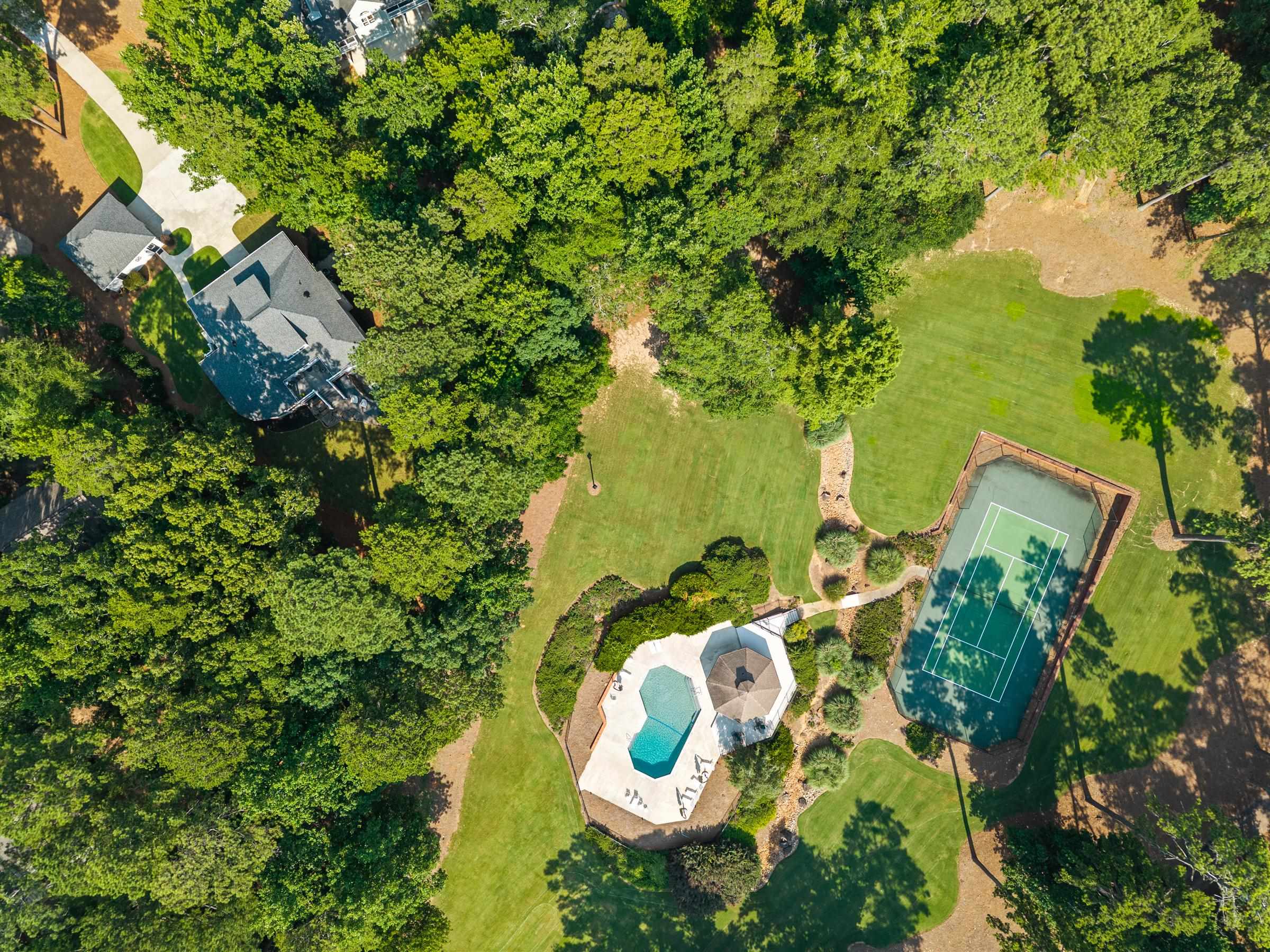 1210 MERCER TRAIL
