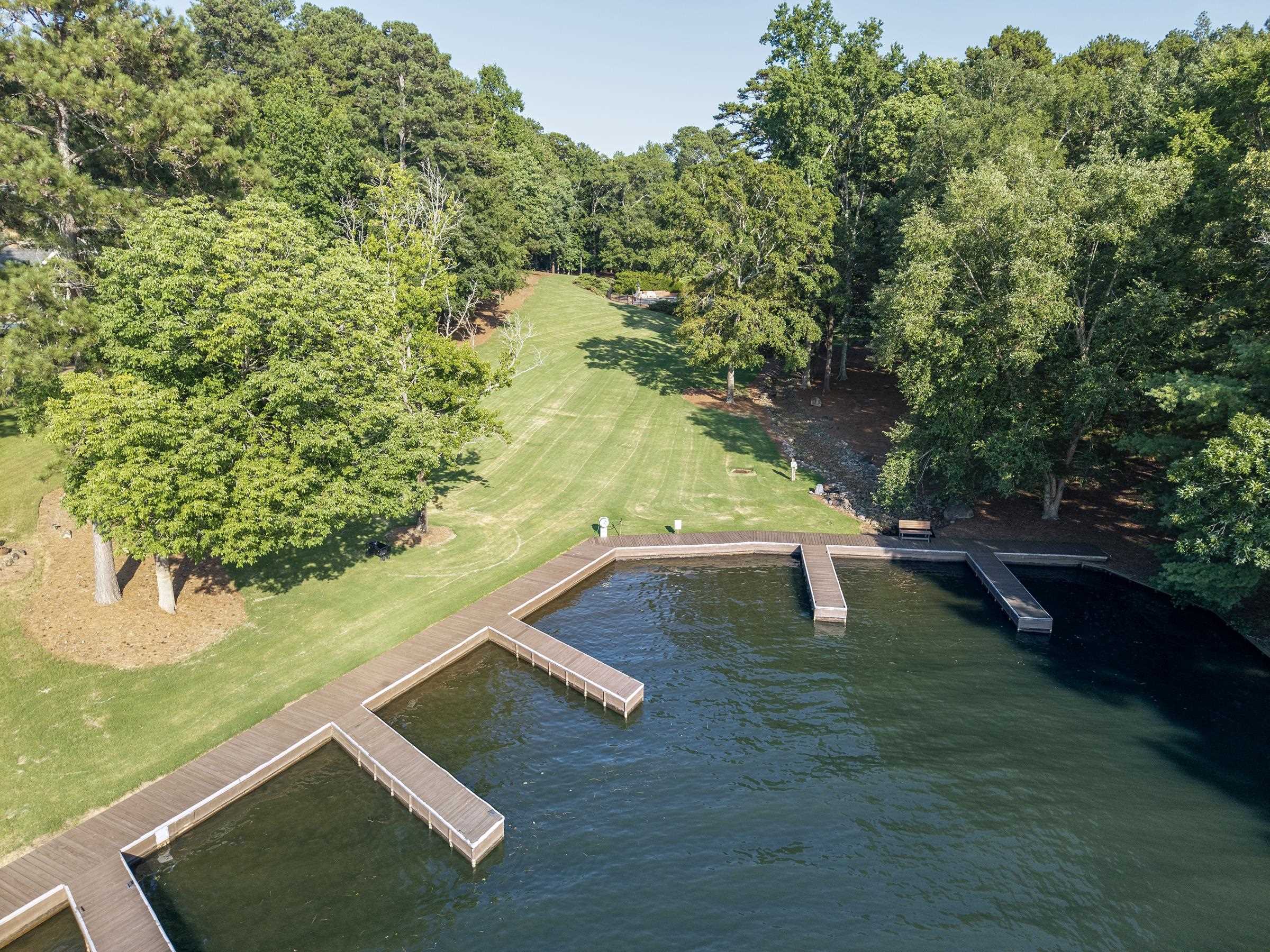 1210 MERCER TRAIL