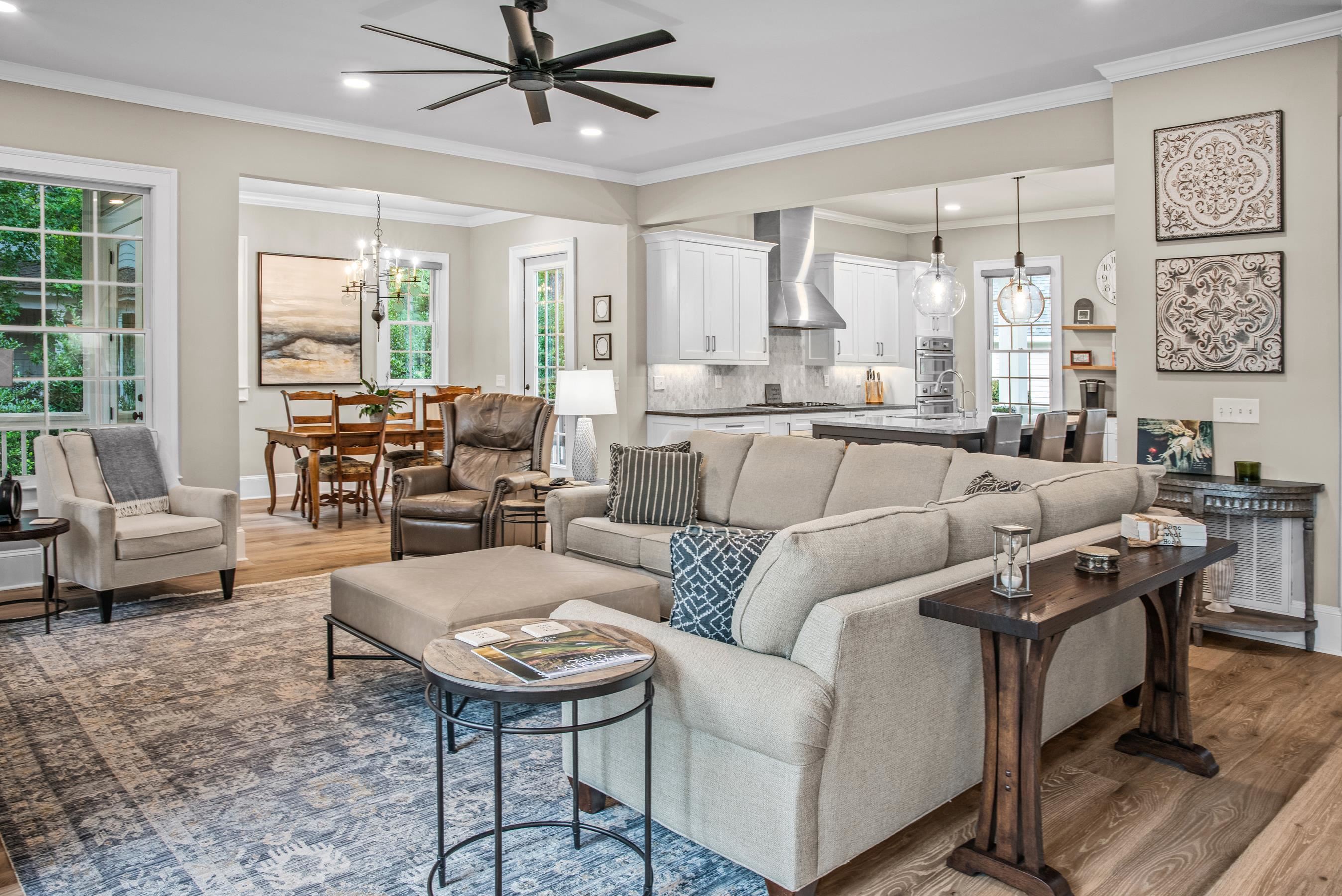 1210 MERCER TRAIL