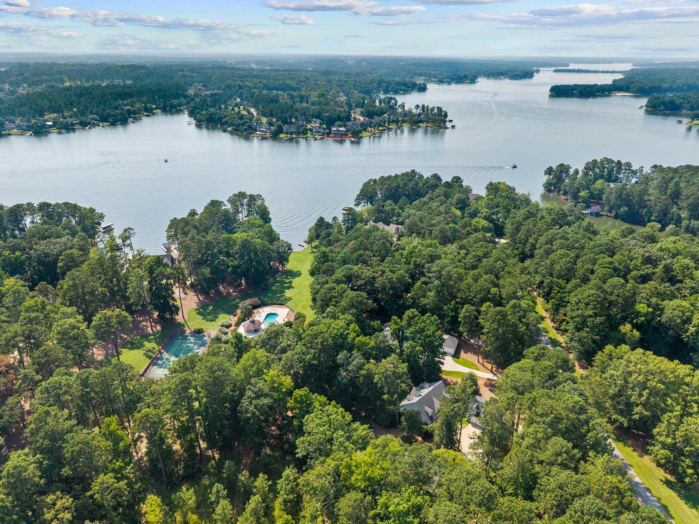 1210 MERCER TRAIL
