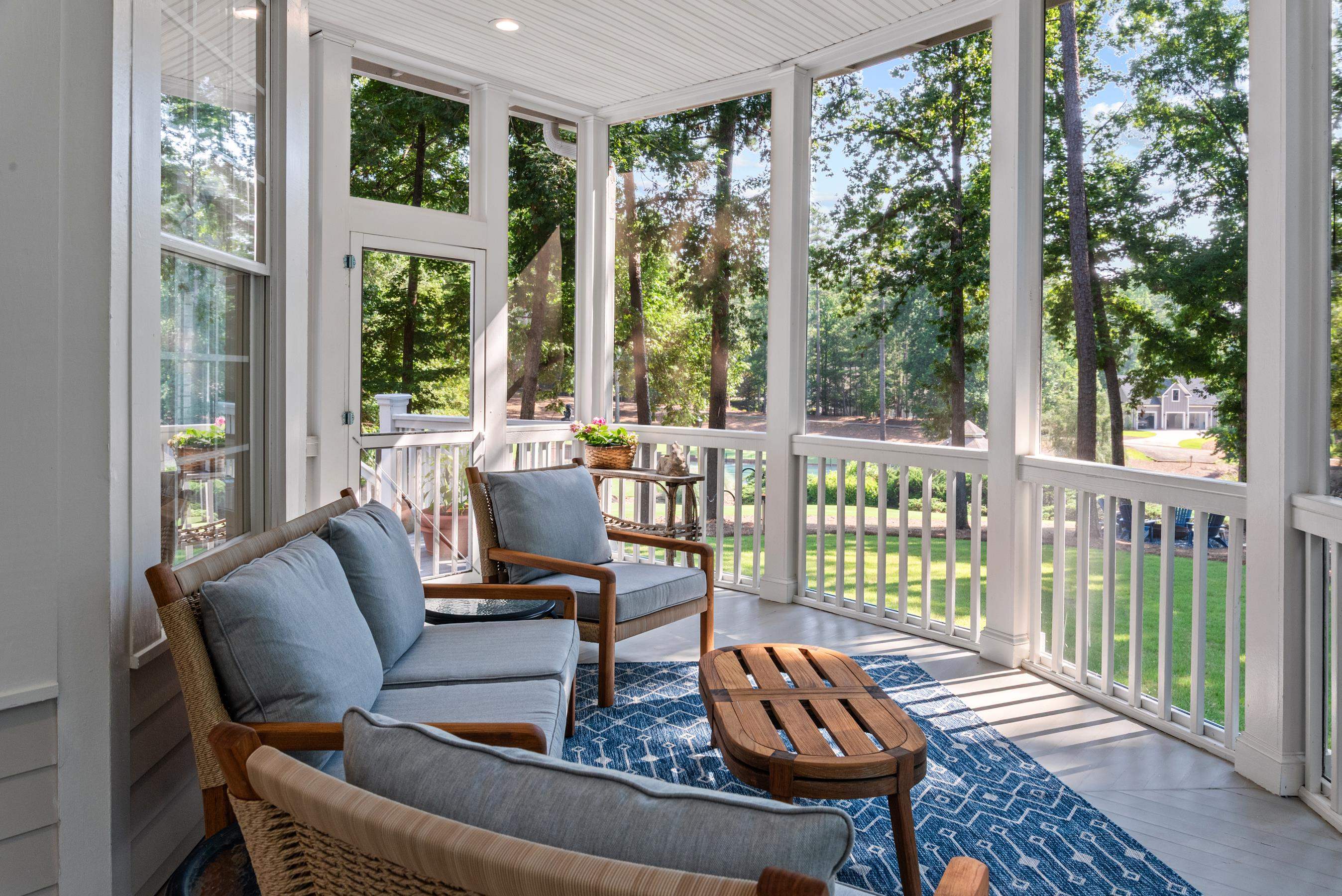 1210 MERCER TRAIL