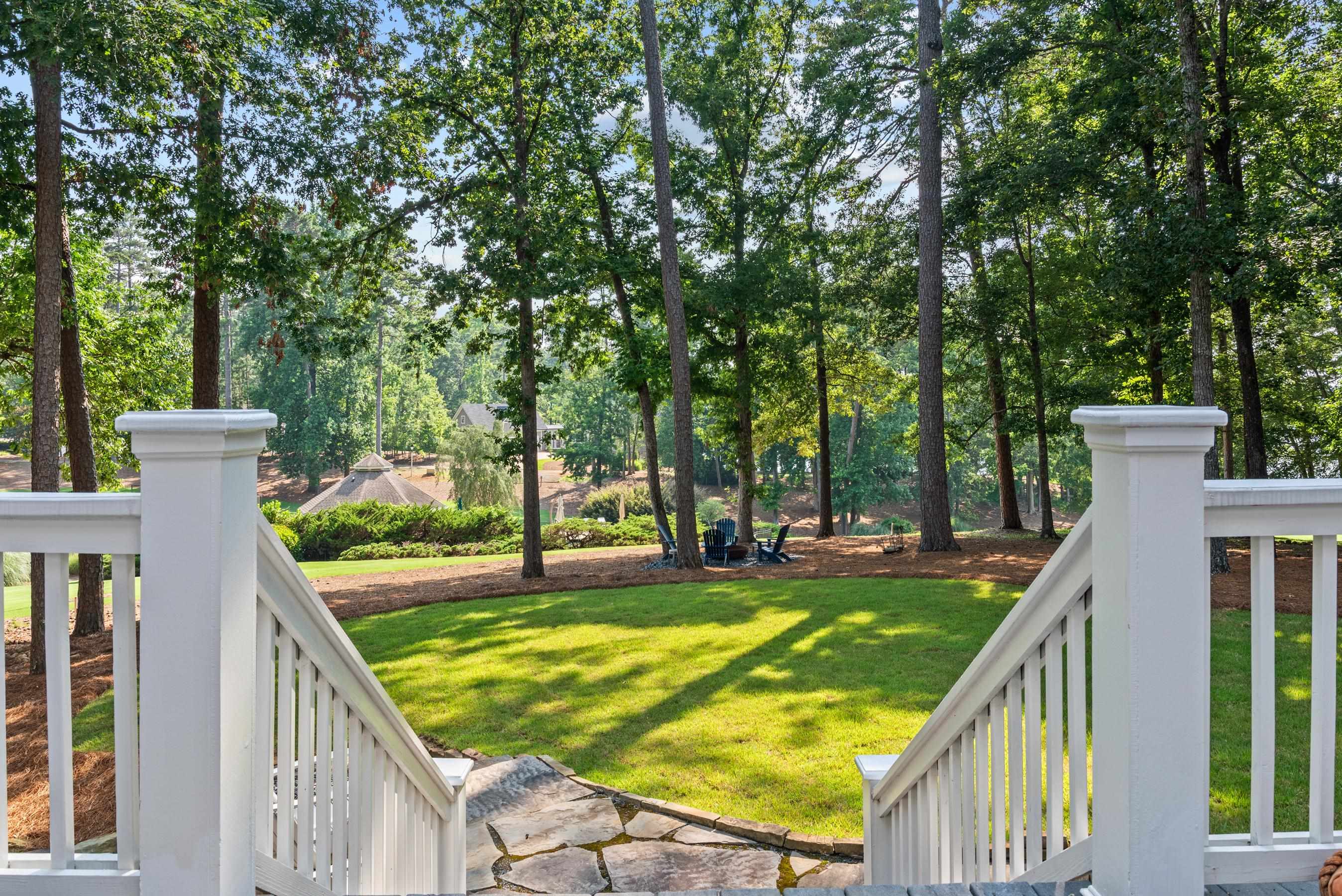 1210 MERCER TRAIL