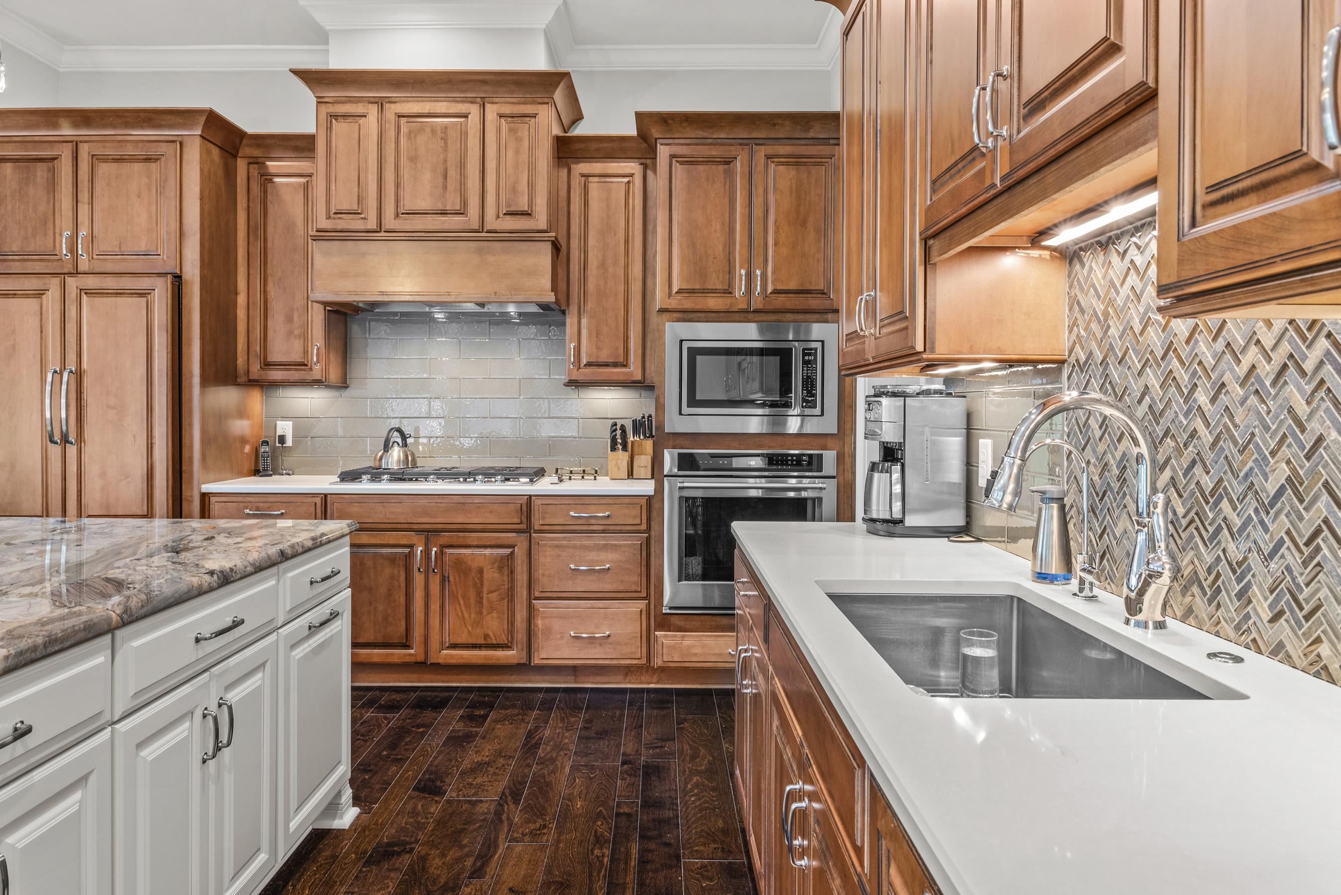 1081 ANGEL POND WEST