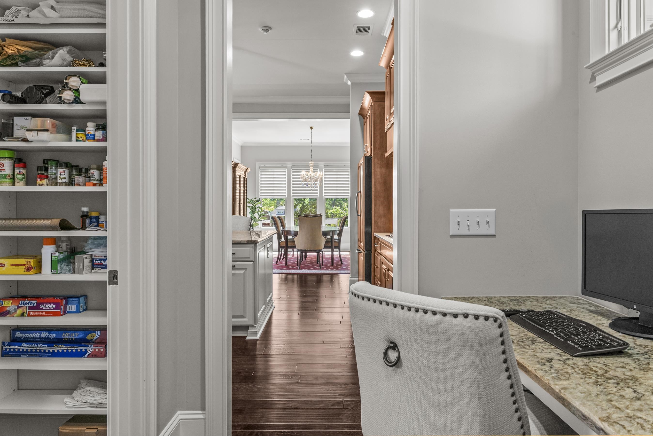 1081 ANGEL POND WEST