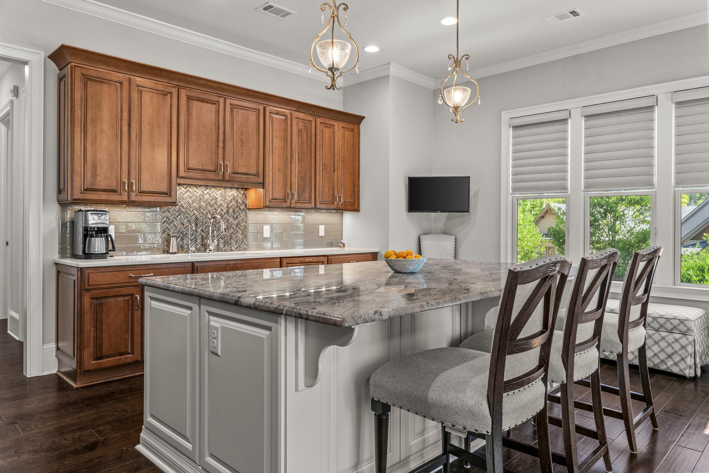 1081 ANGEL POND WEST