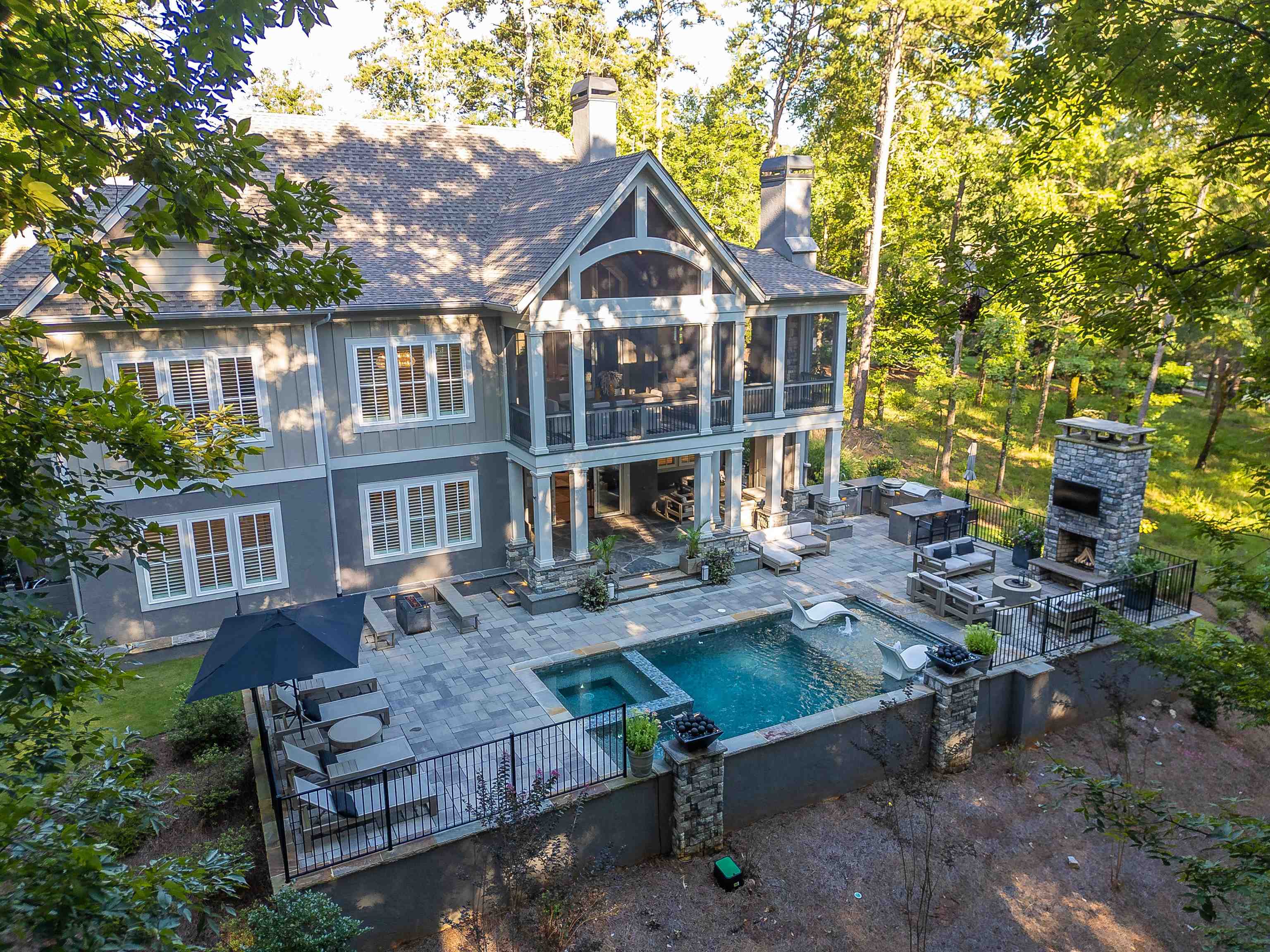 1091 JONES BLUFF COURT