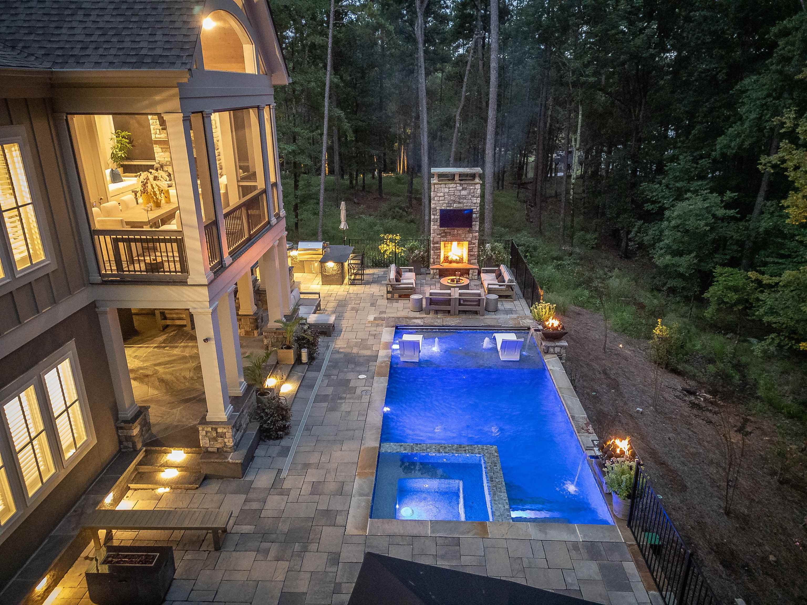 1091 JONES BLUFF COURT