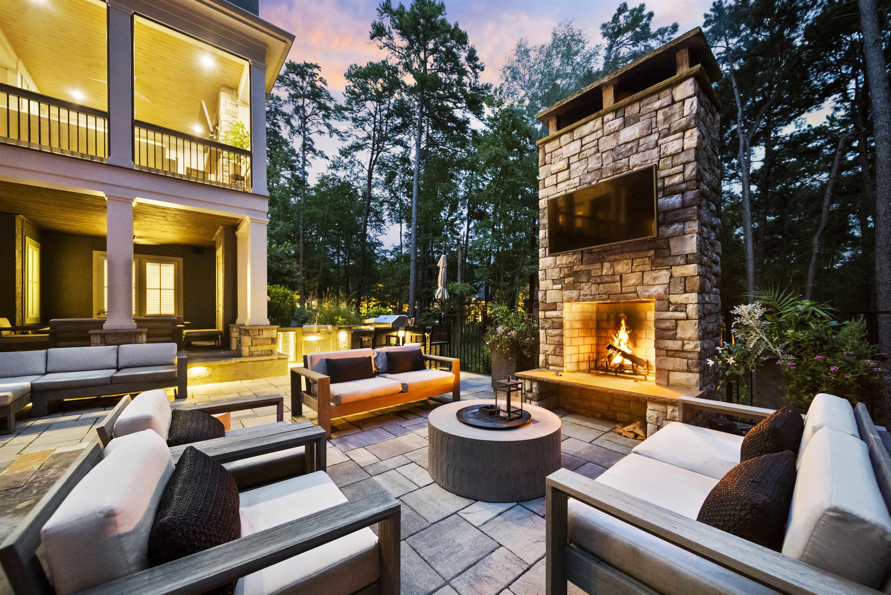 1091 JONES BLUFF COURT