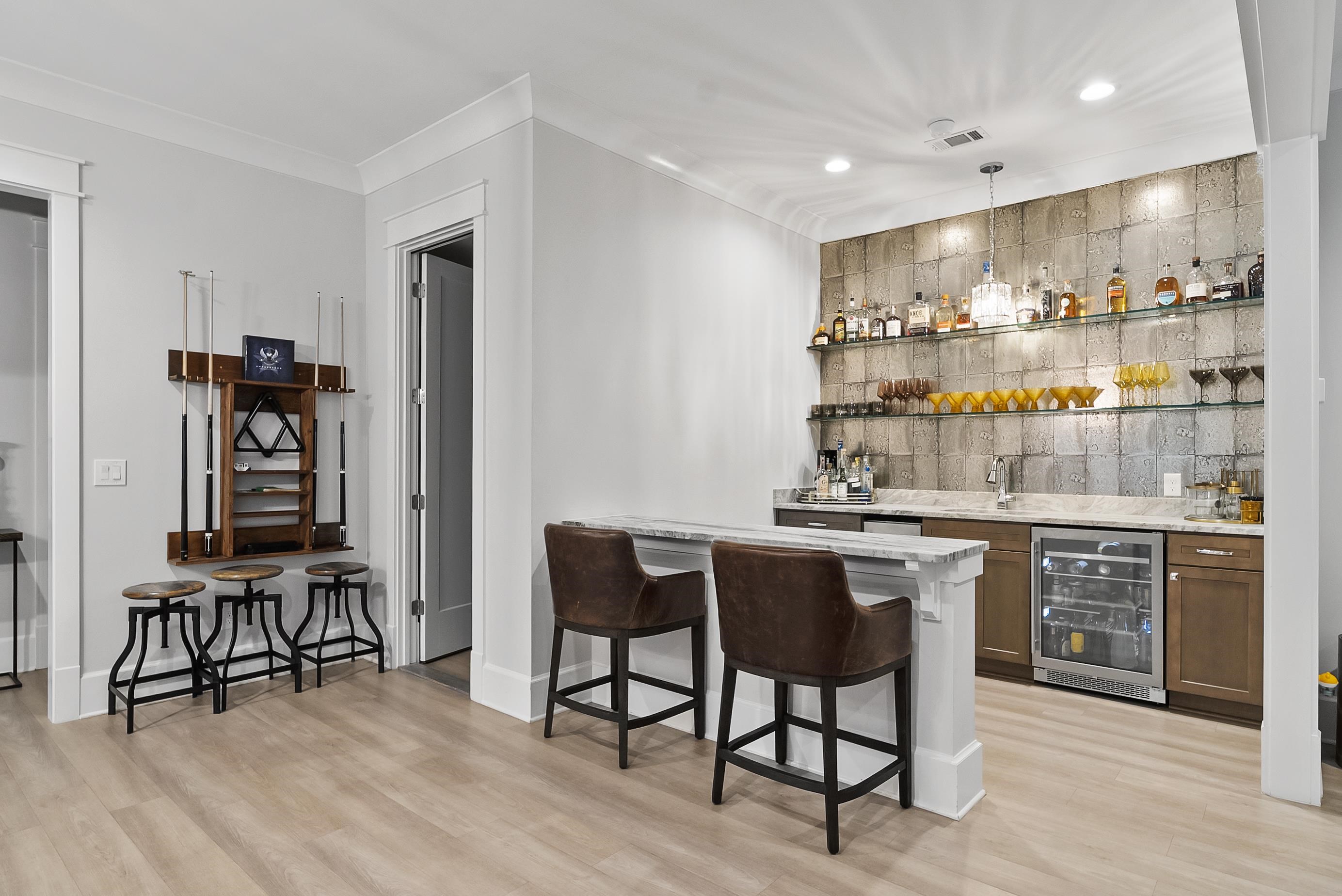 1091 JONES BLUFF COURT