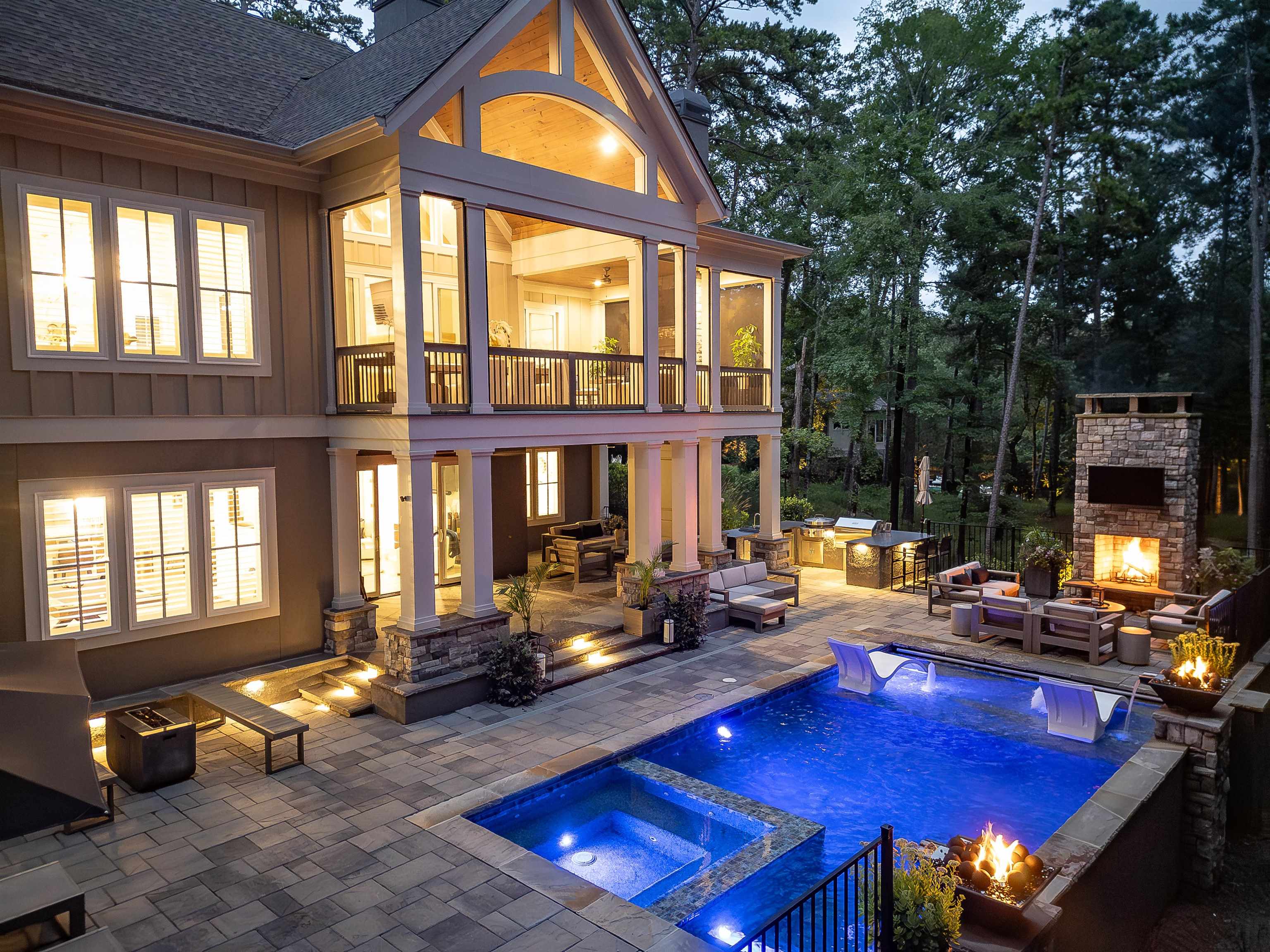 1091 JONES BLUFF COURT