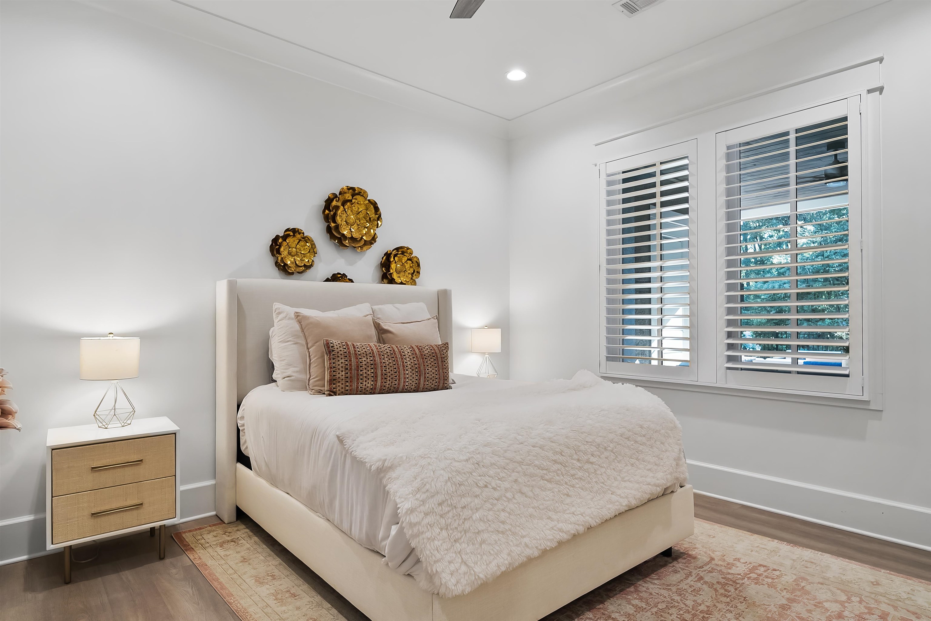 1091 JONES BLUFF COURT