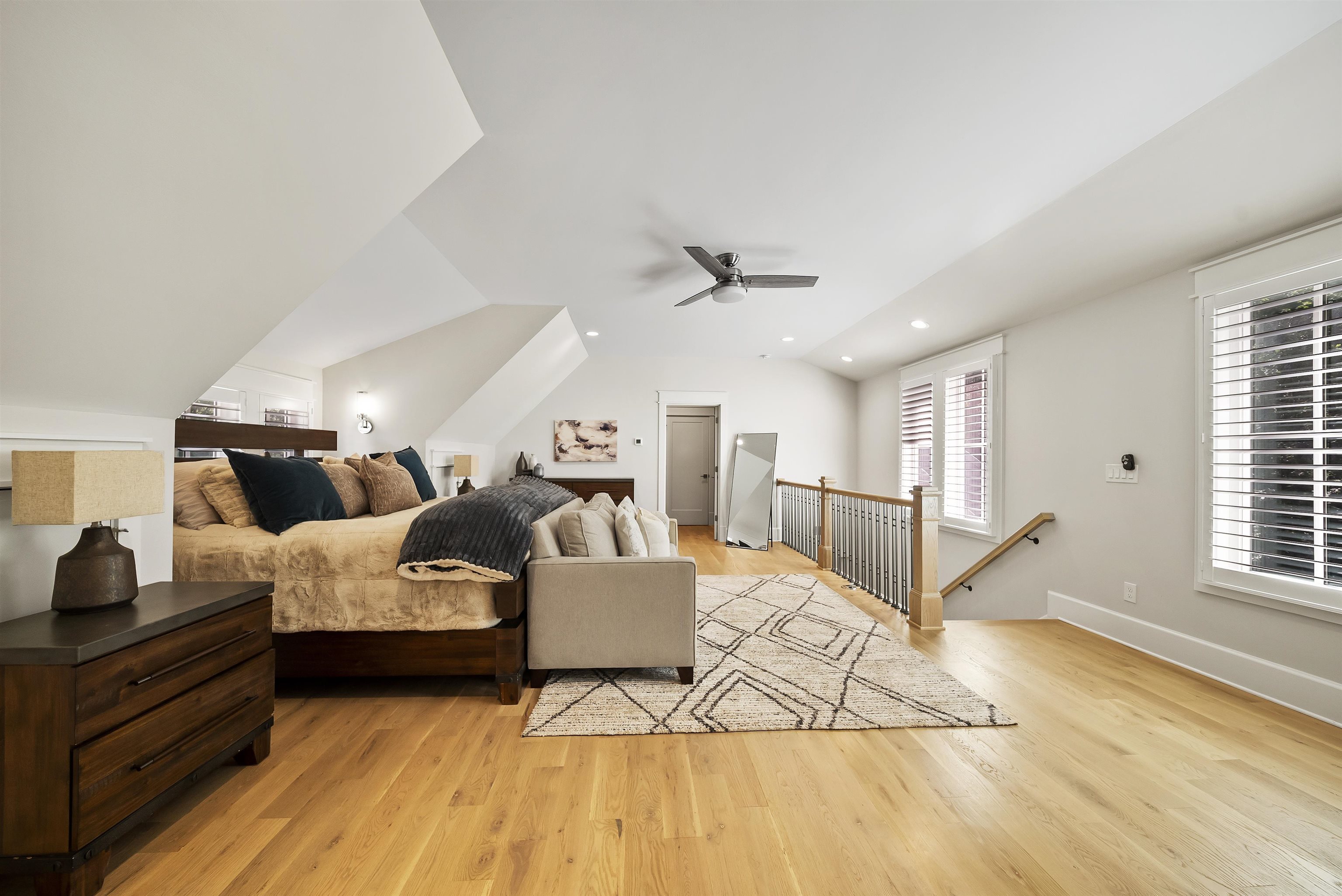 1091 JONES BLUFF COURT