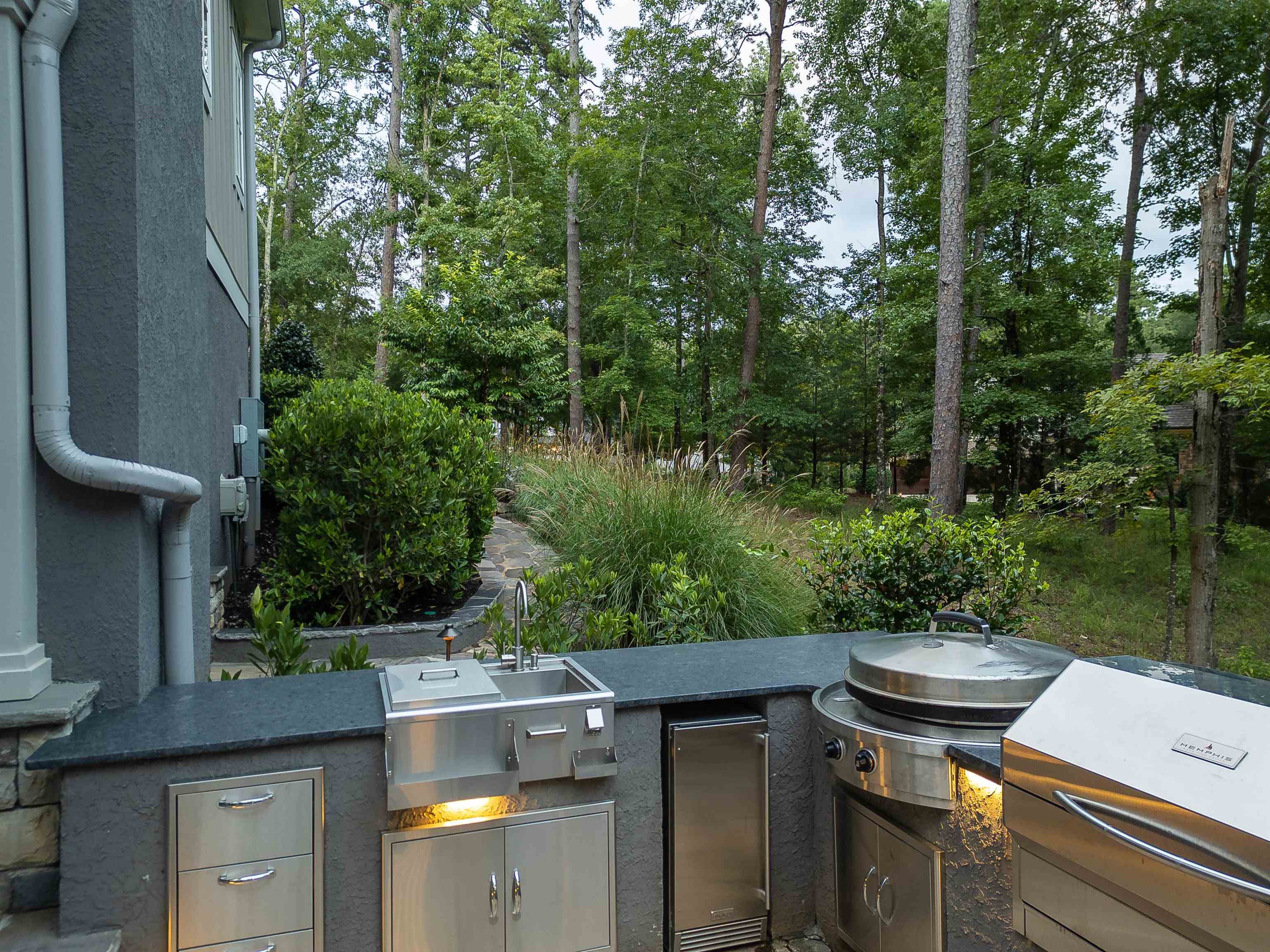 1091 JONES BLUFF COURT