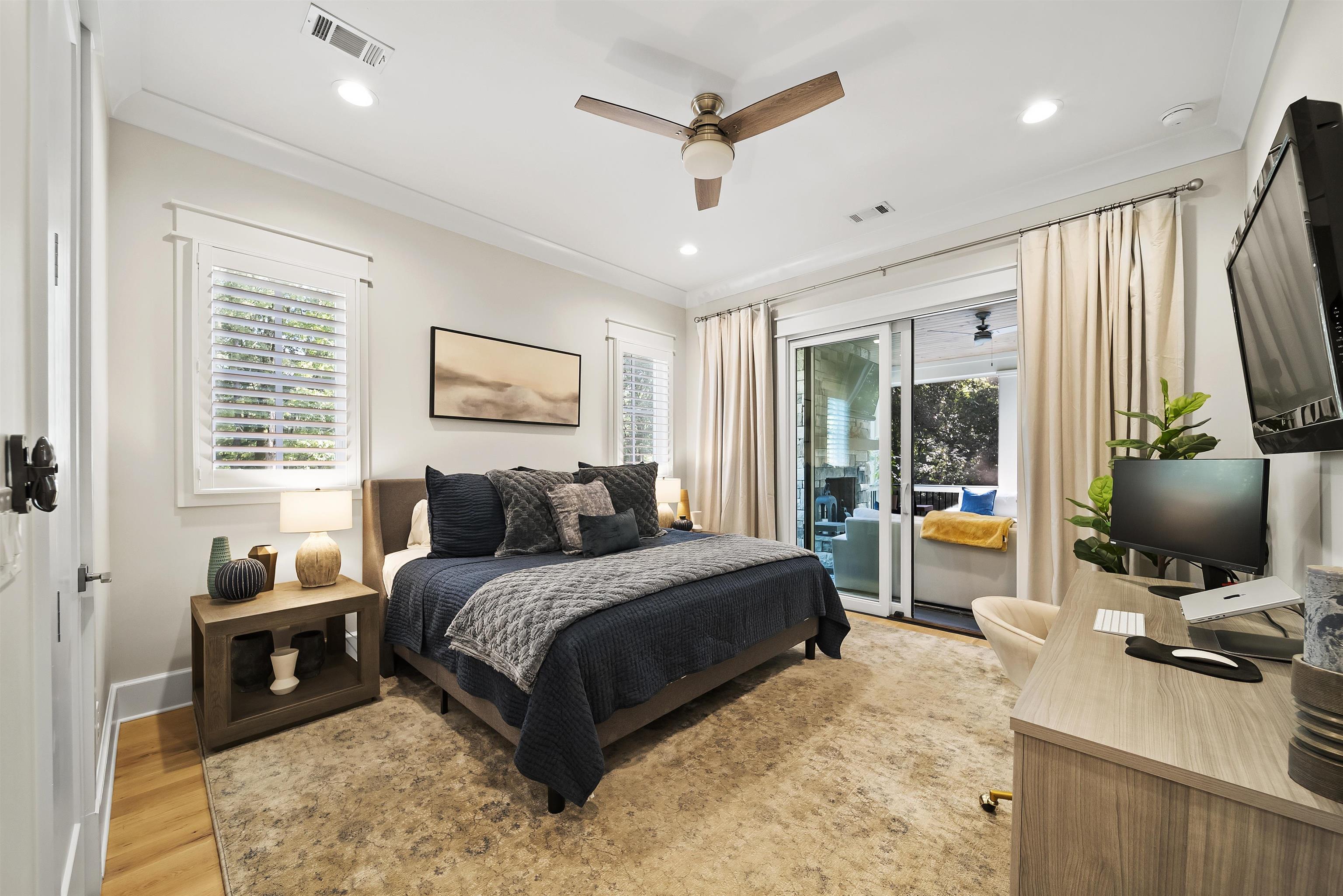 1091 JONES BLUFF COURT