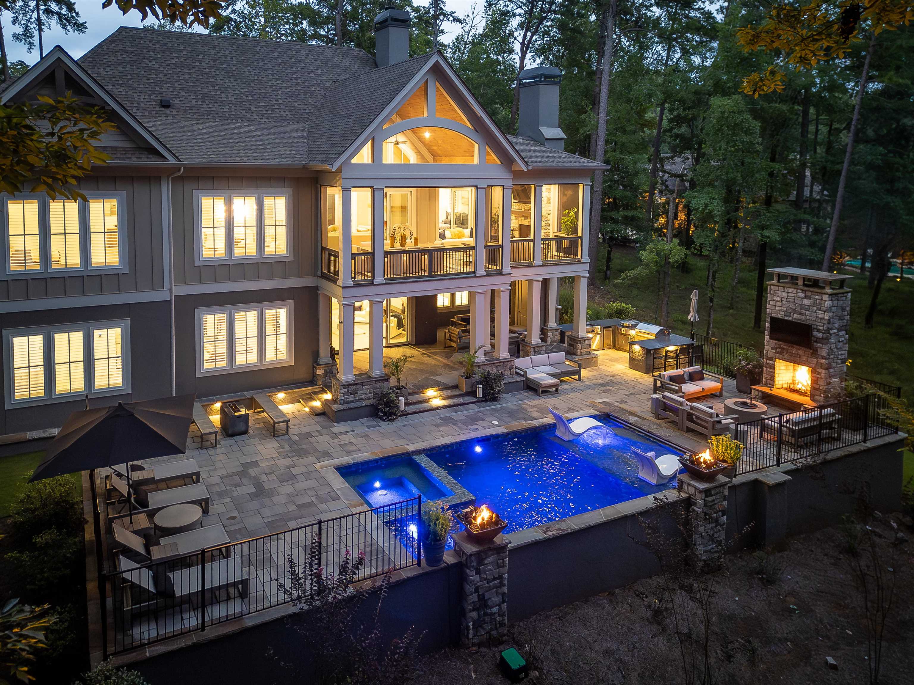 1091 JONES BLUFF COURT