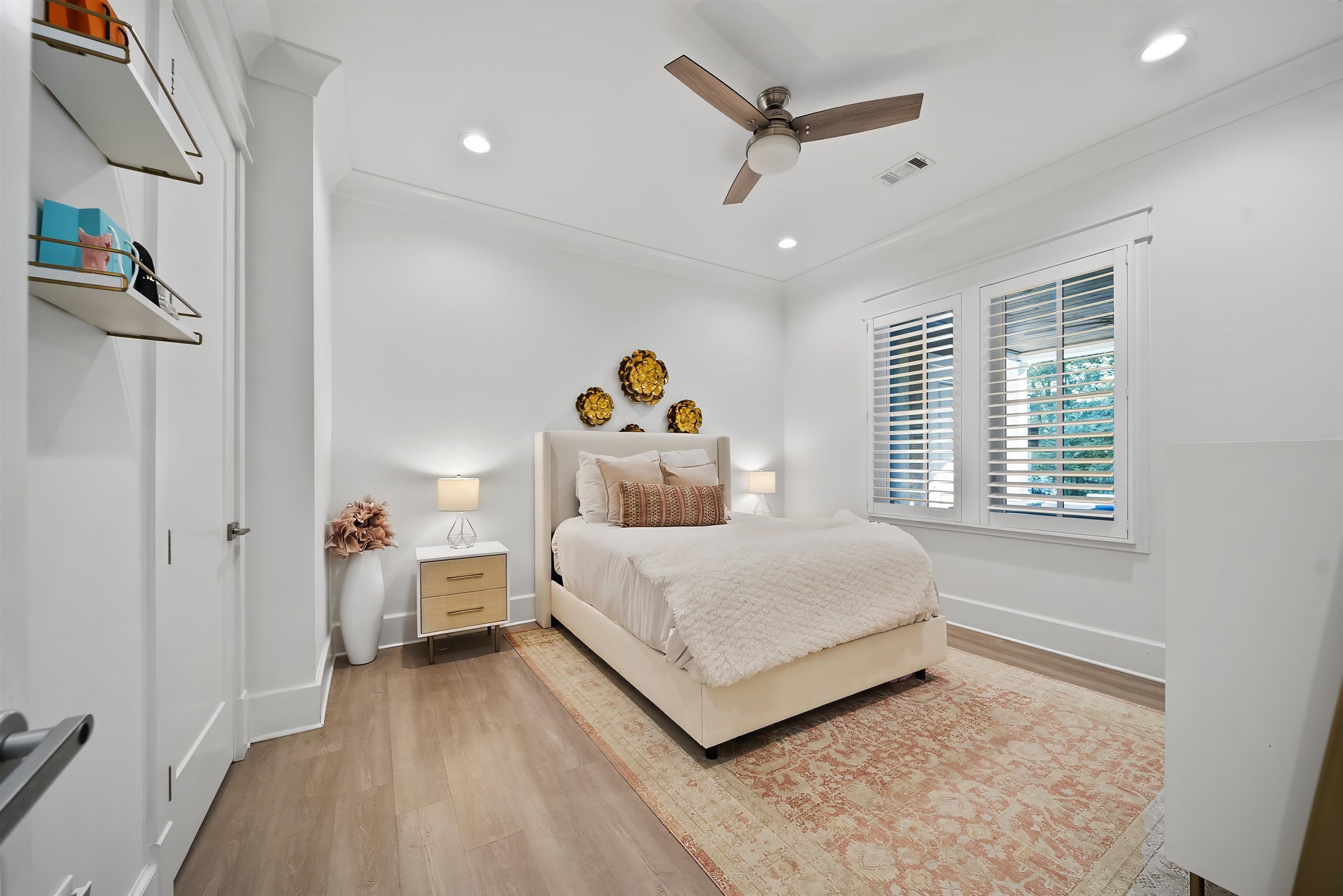 1091 JONES BLUFF COURT