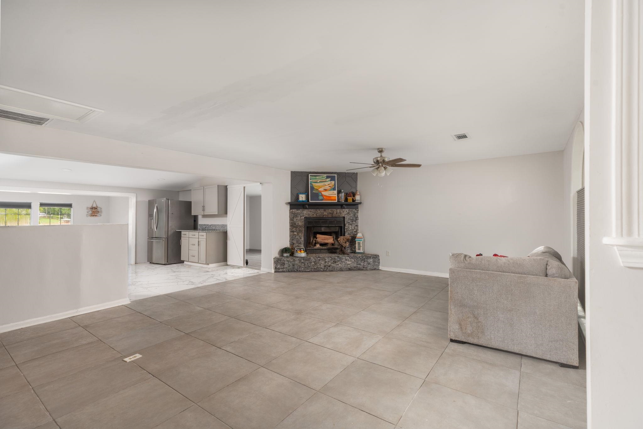 120 W DAYLIGHT DRIVE