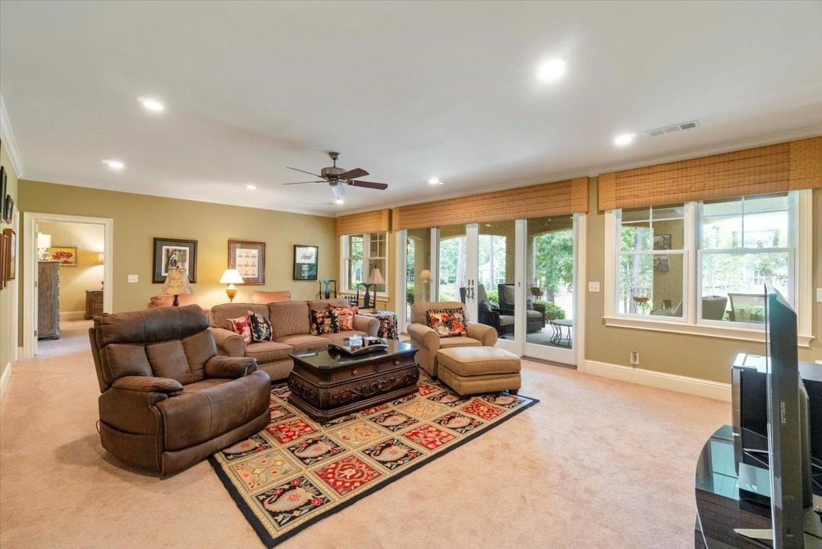 1020 HOMESTEAD