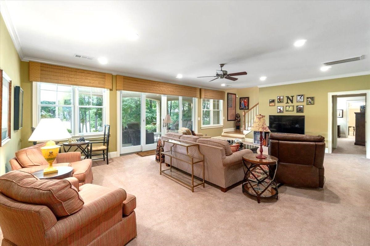 1020 HOMESTEAD