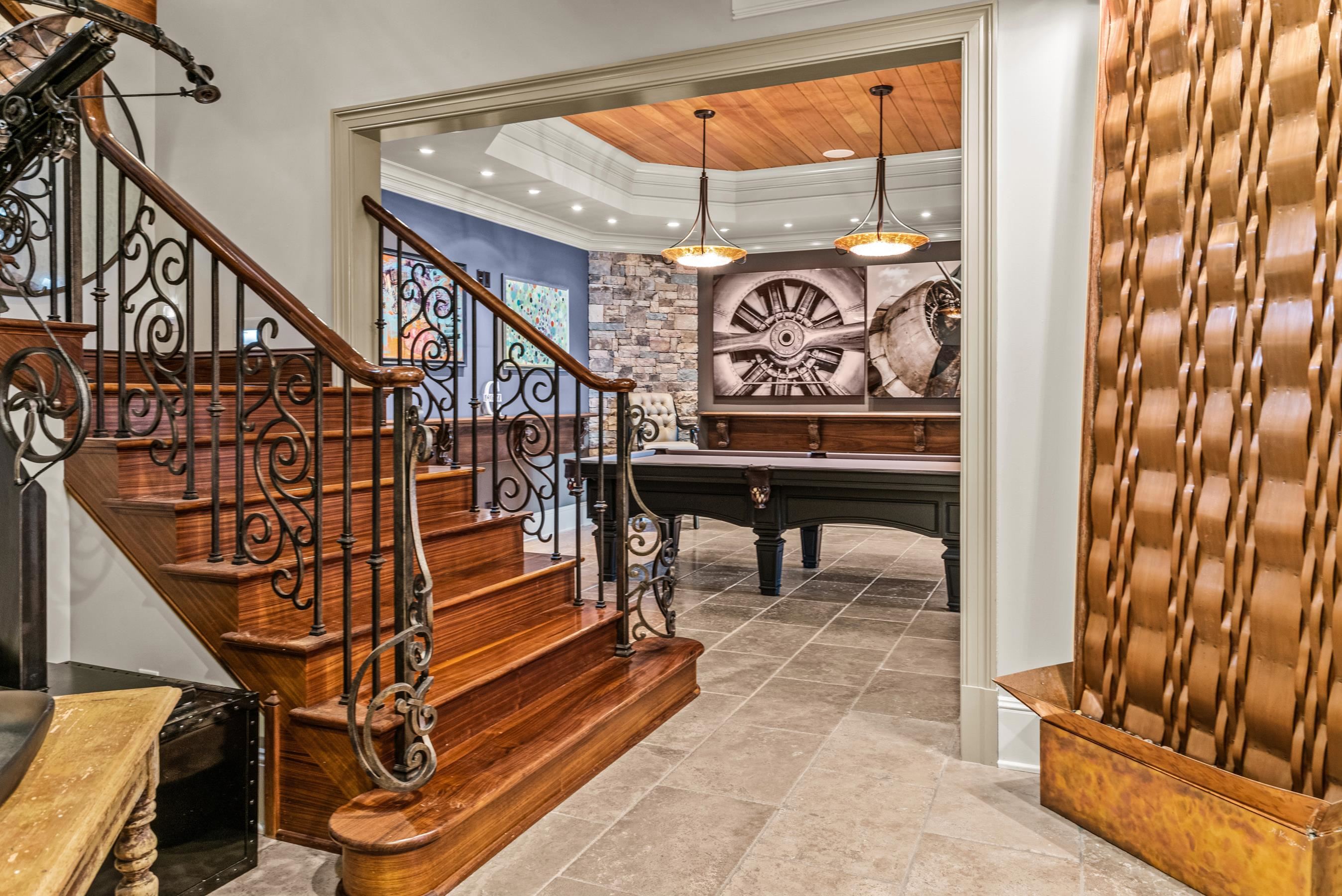 2260 SANDY FORD