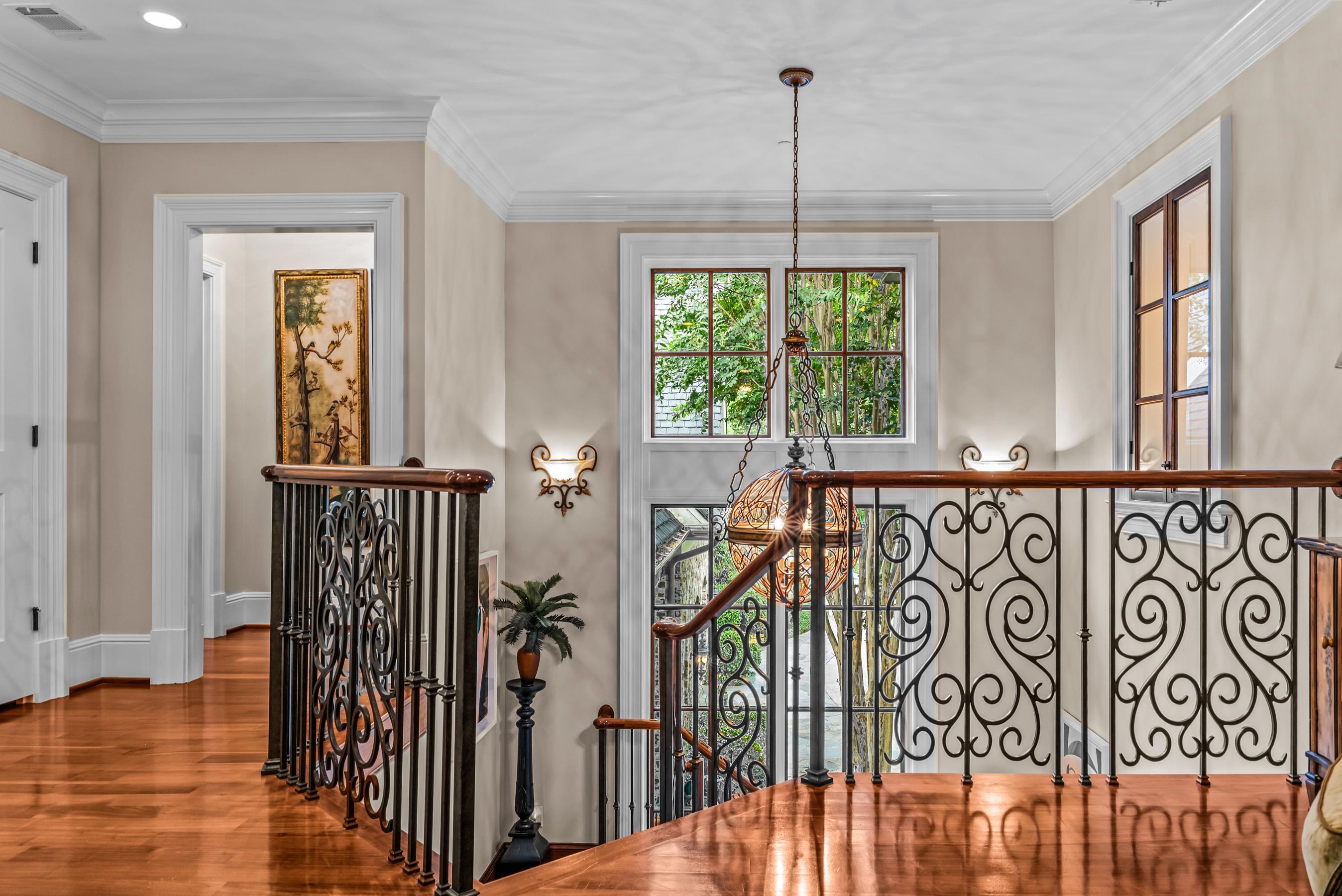 2260 SANDY FORD