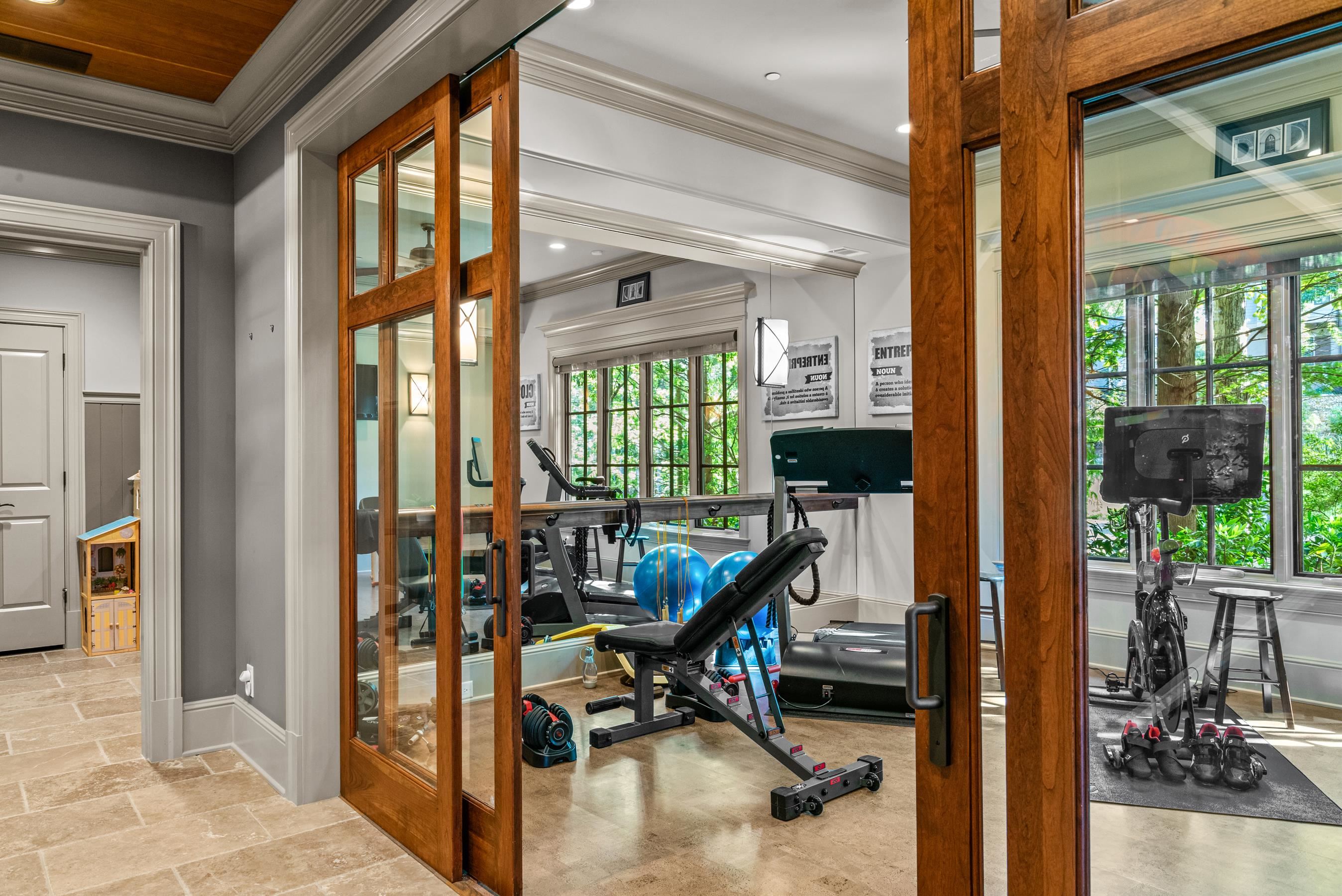 2260 SANDY FORD