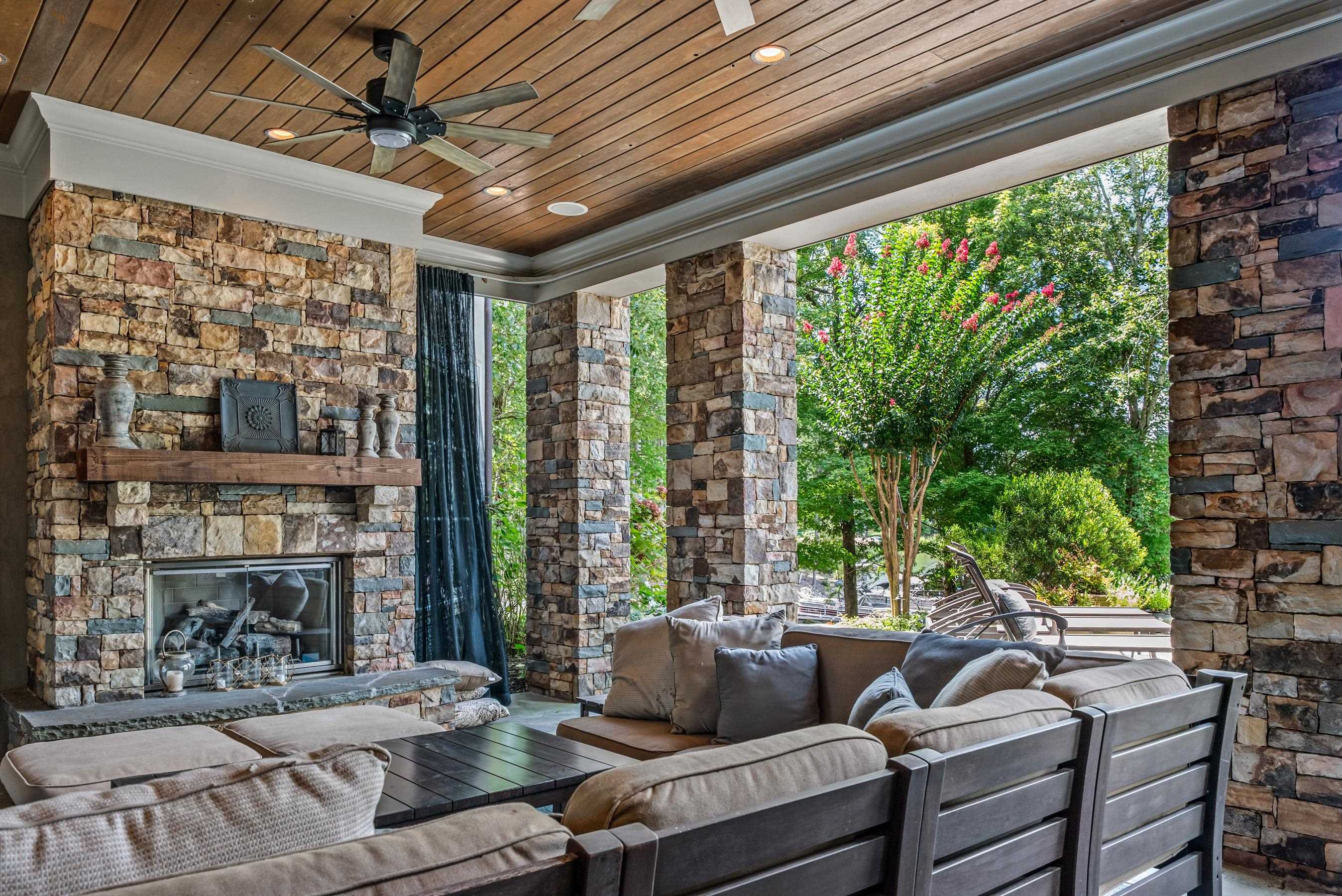 2260 SANDY FORD