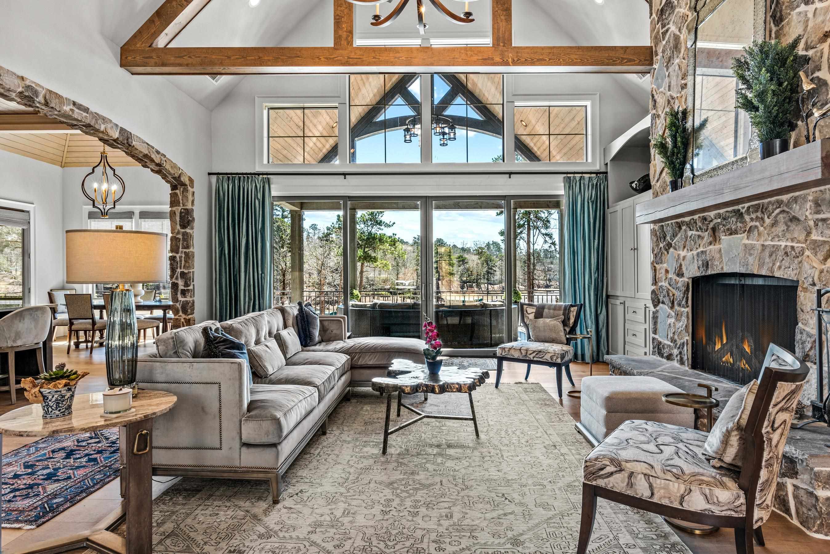 1051 LIBERTY BLUFF LANE