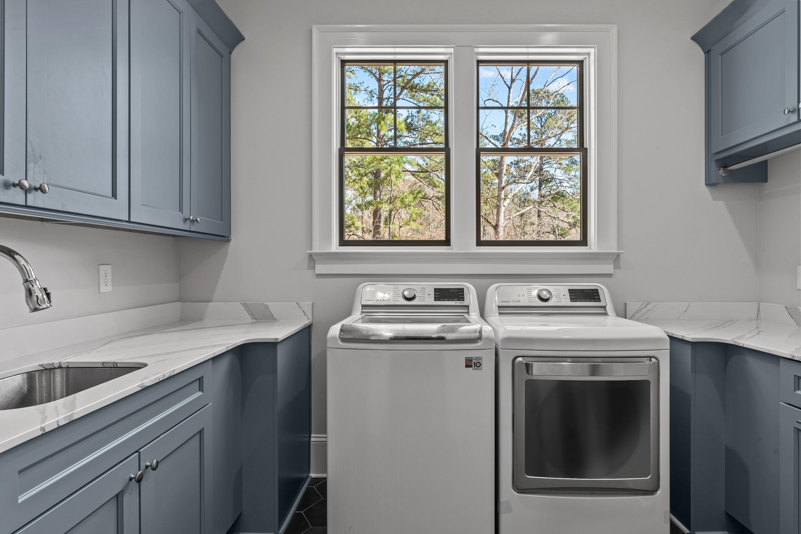 1051 LIBERTY BLUFF LANE