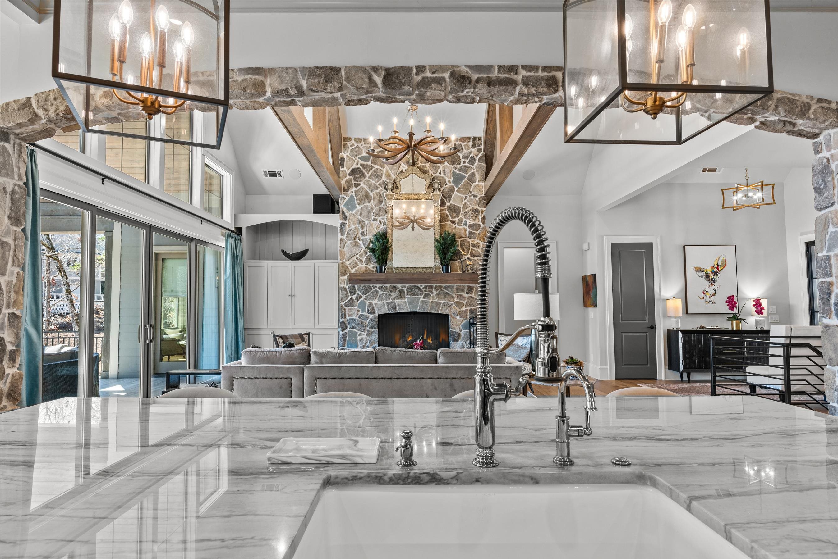 1051 LIBERTY BLUFF LANE