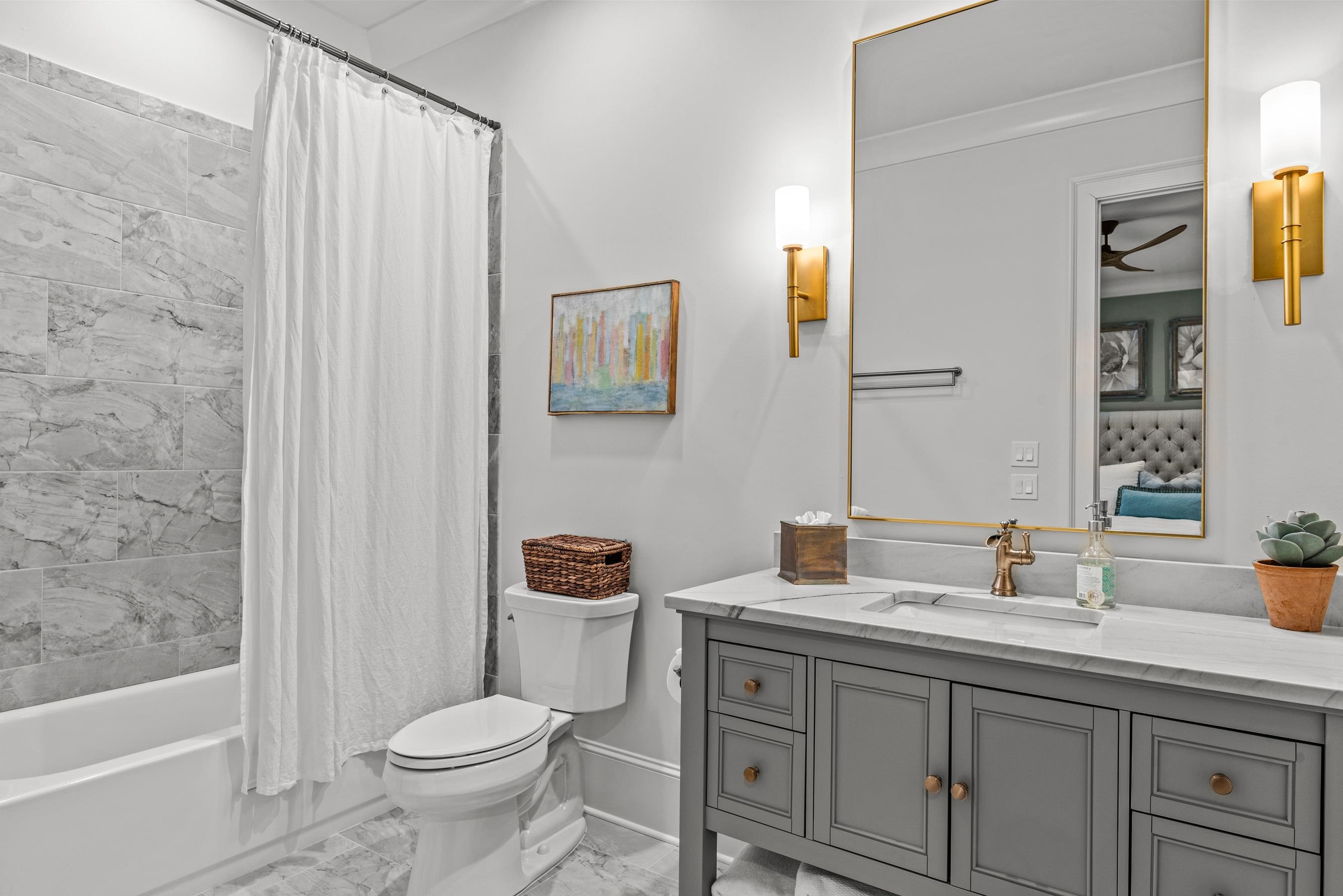 1051 LIBERTY BLUFF LANE