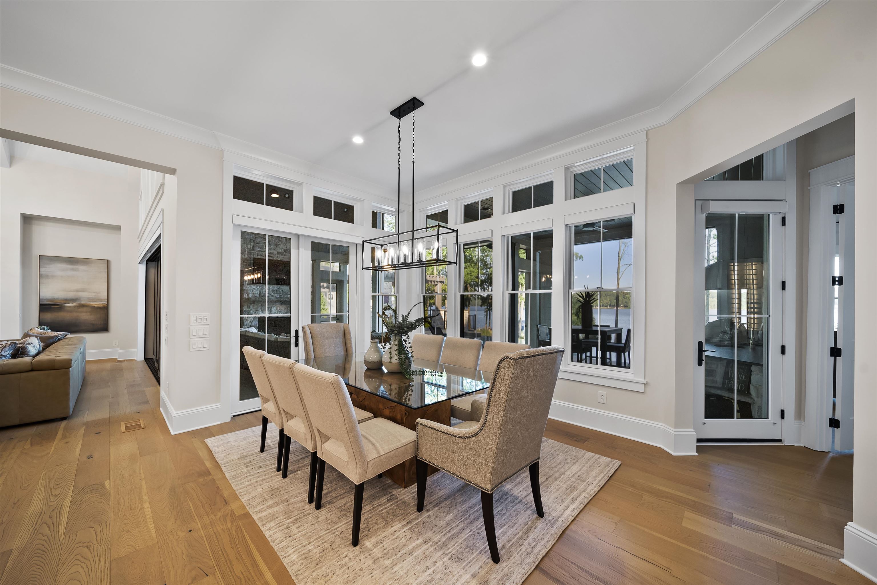 2960 LINGER LONGER DRIVE