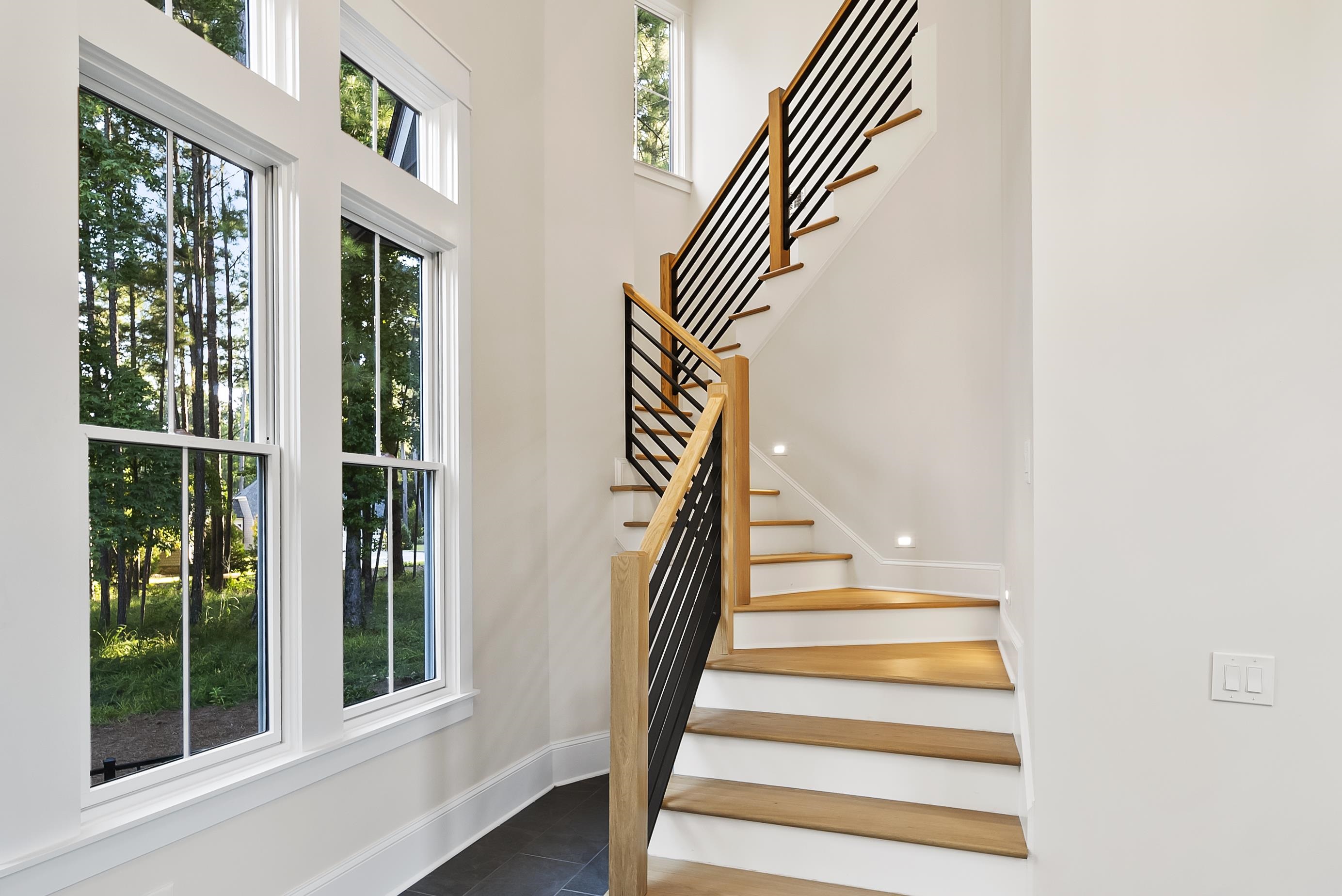 2960 LINGER LONGER DRIVE