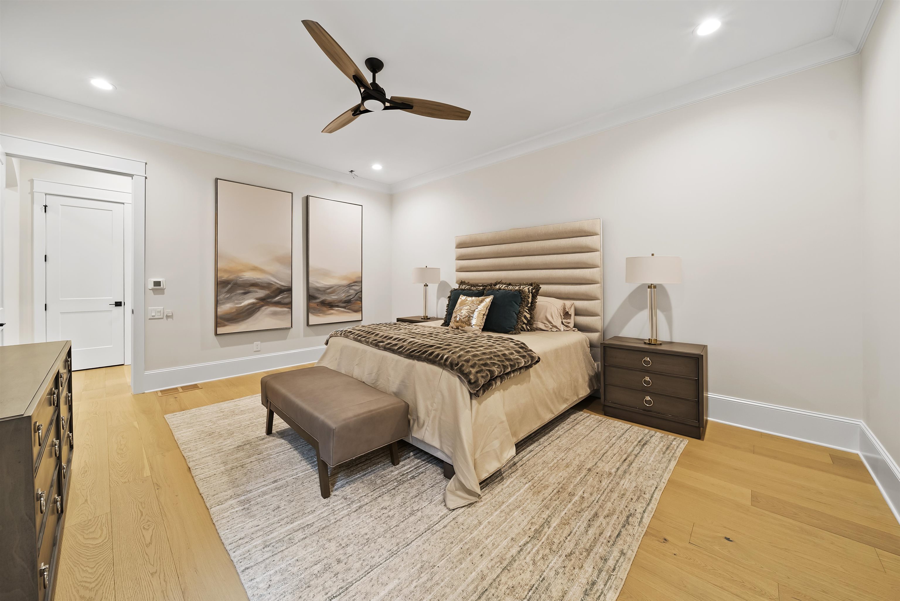 2960 LINGER LONGER DRIVE