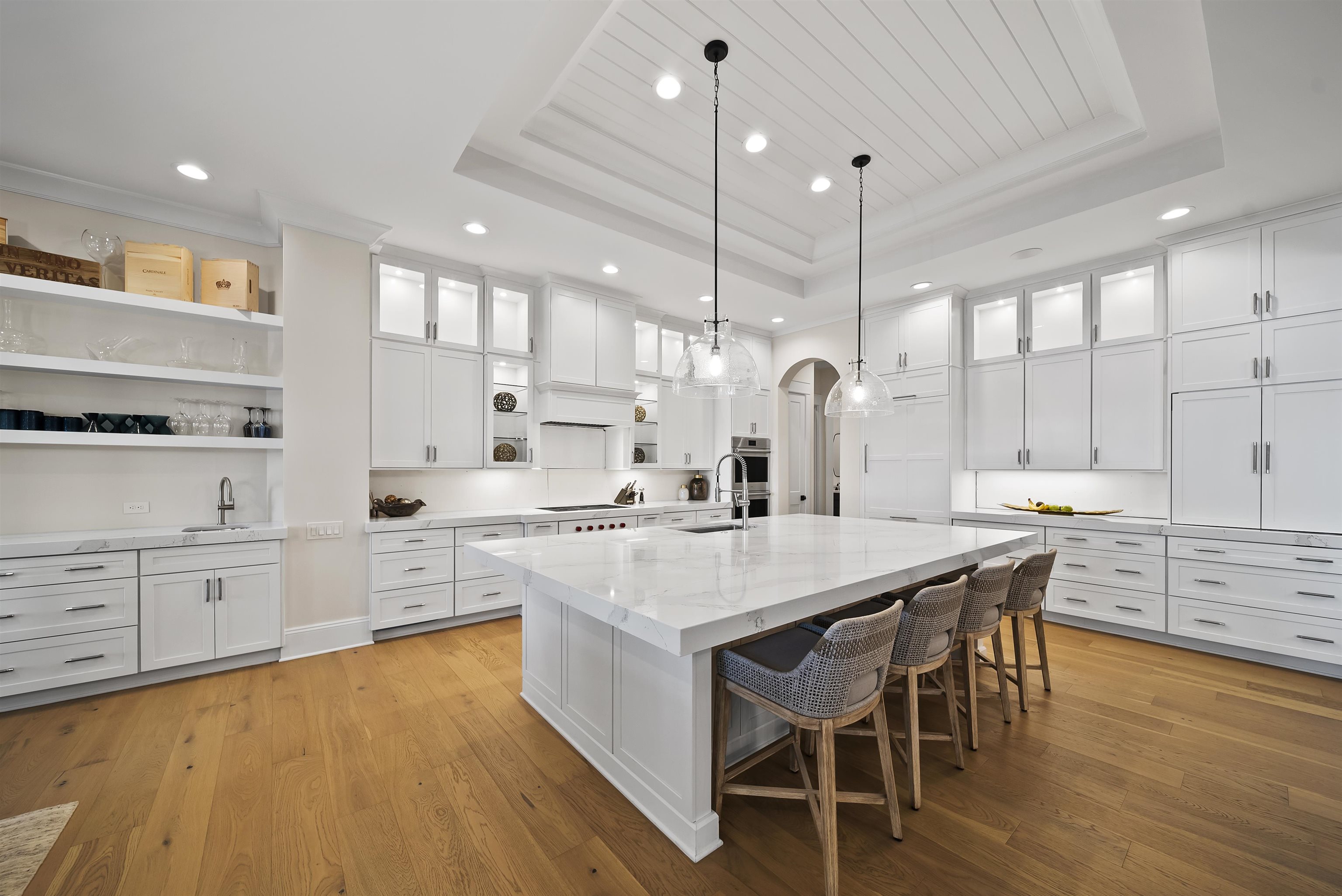 2960 LINGER LONGER DRIVE