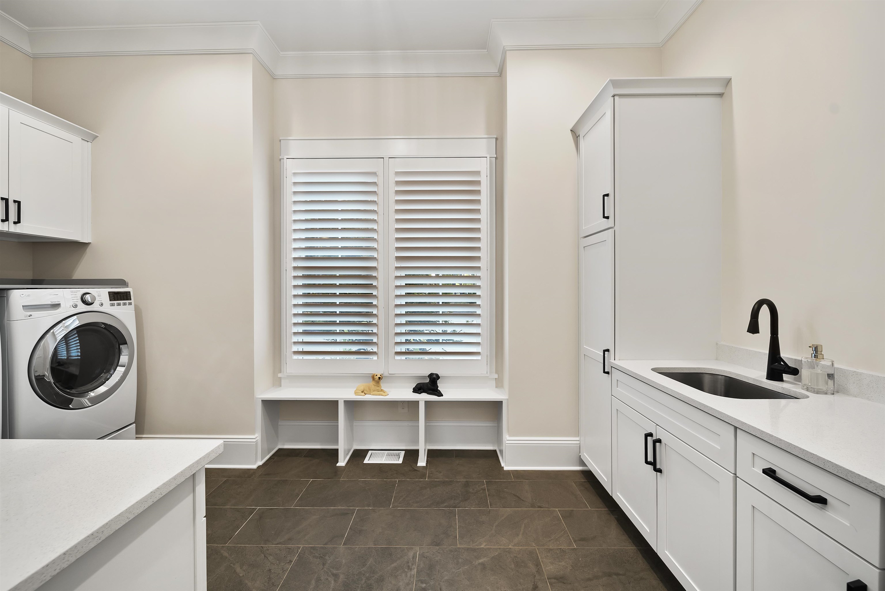 2960 LINGER LONGER DRIVE