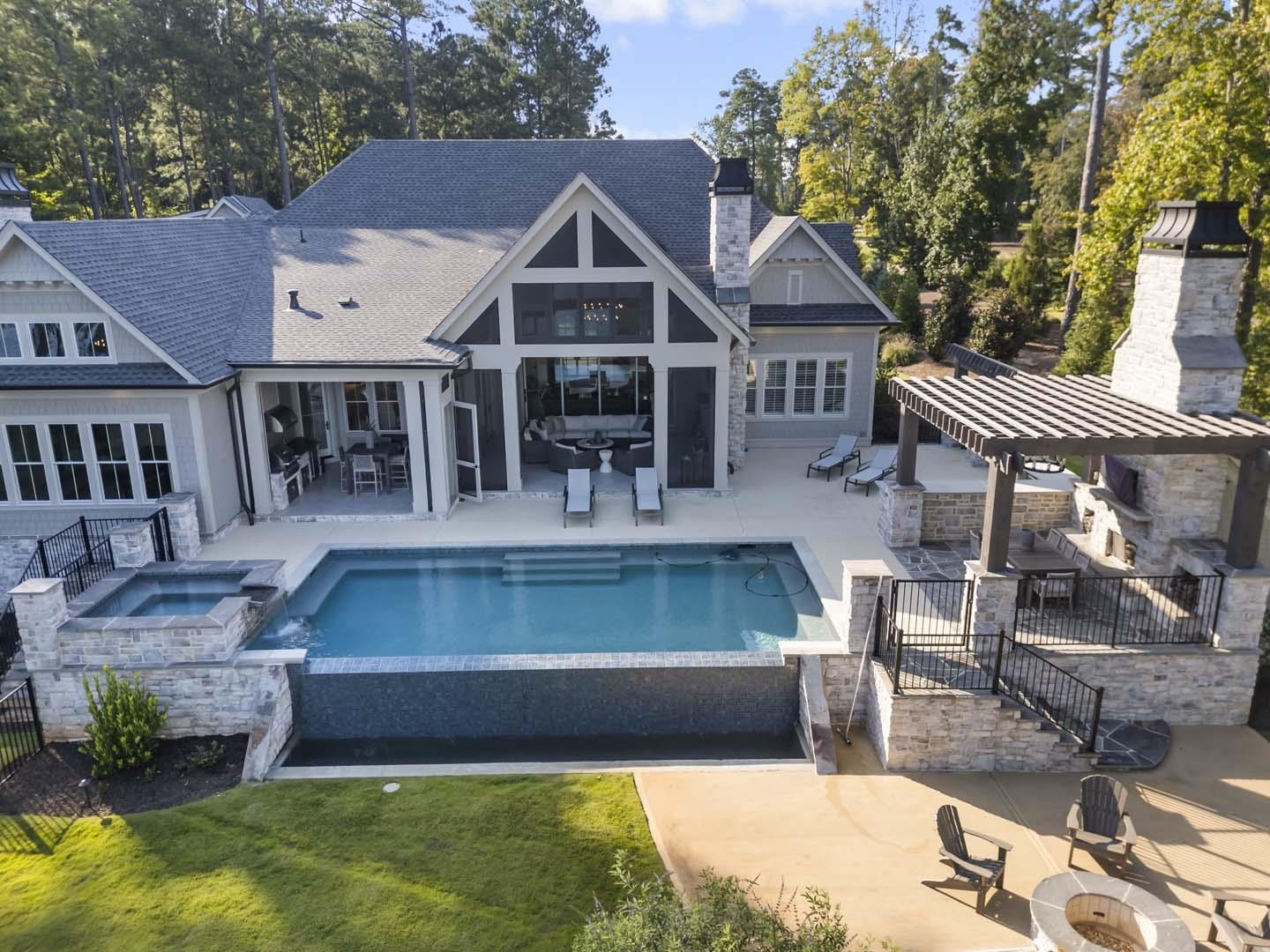 2960 LINGER LONGER DRIVE