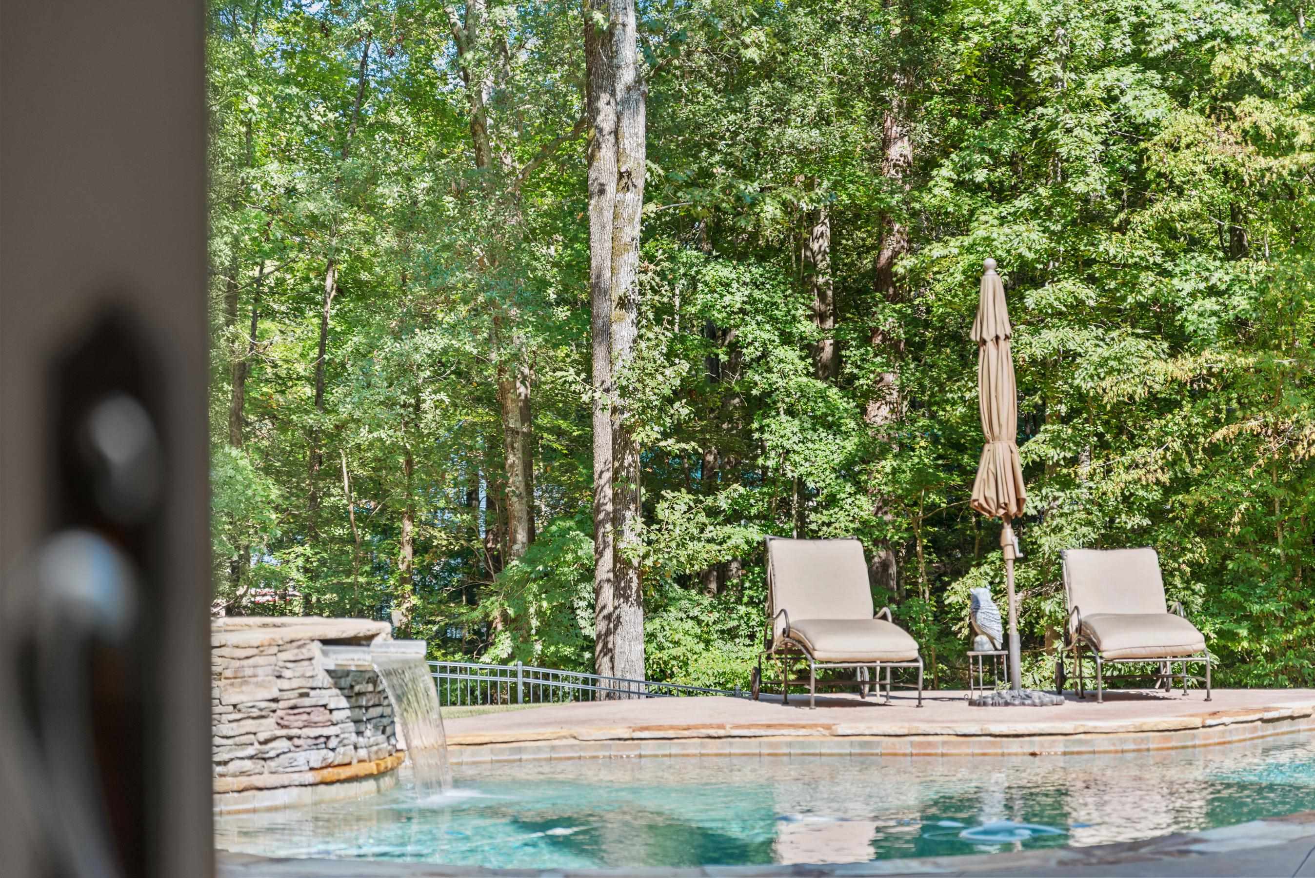 160 ELLMAN DRIVE